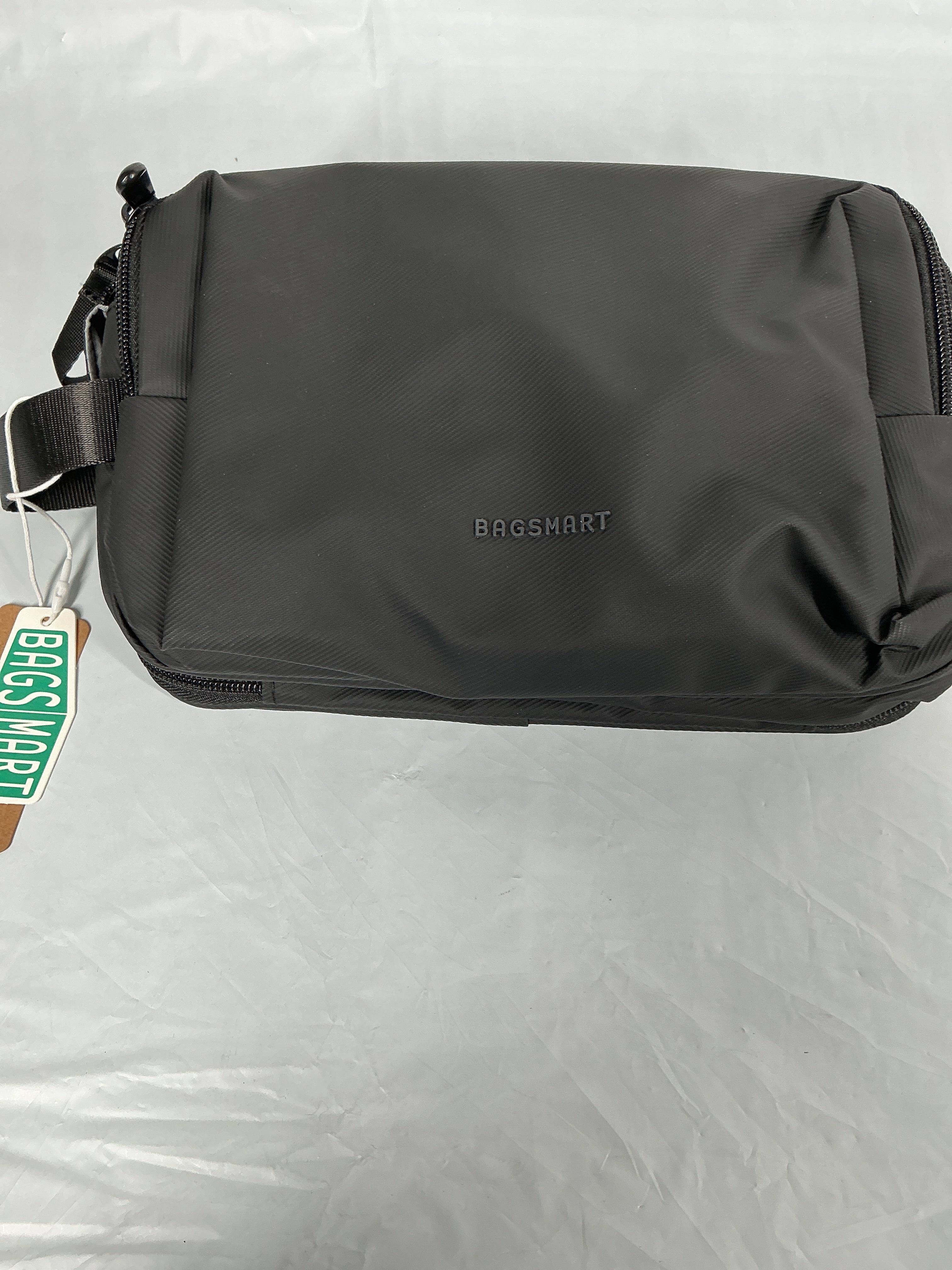 BAGSMART Toiletry Bag for Men, Travel Toiletry Organizer Dopp Kit Water-resistant Shaving Bag for Toiletries Accessories, Door Room Essentials,Black-basic Black-basic Medium U1