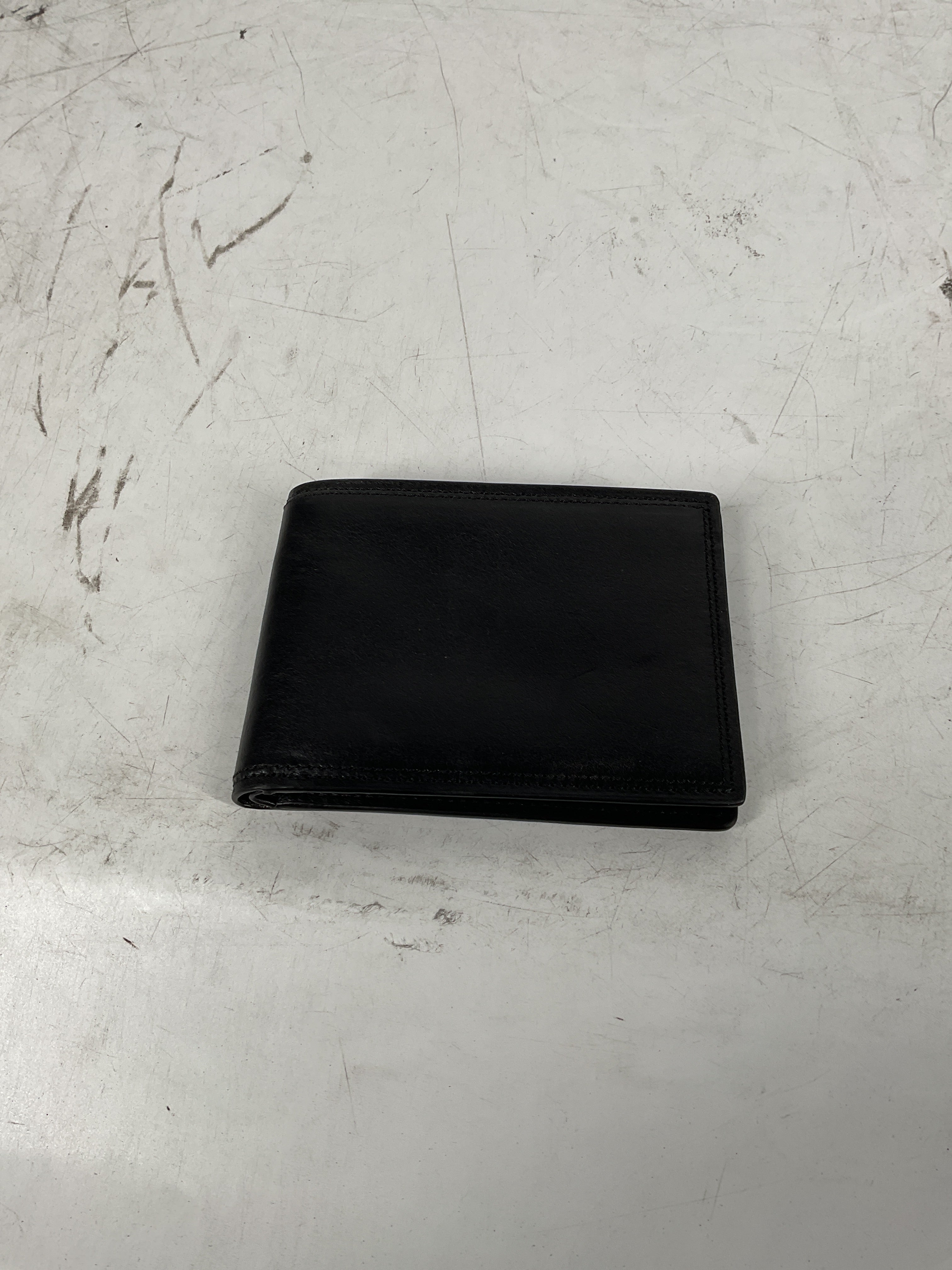 Bosca Mens Old Leather Collection Double ID Trifold Wallet Black One Size U1
