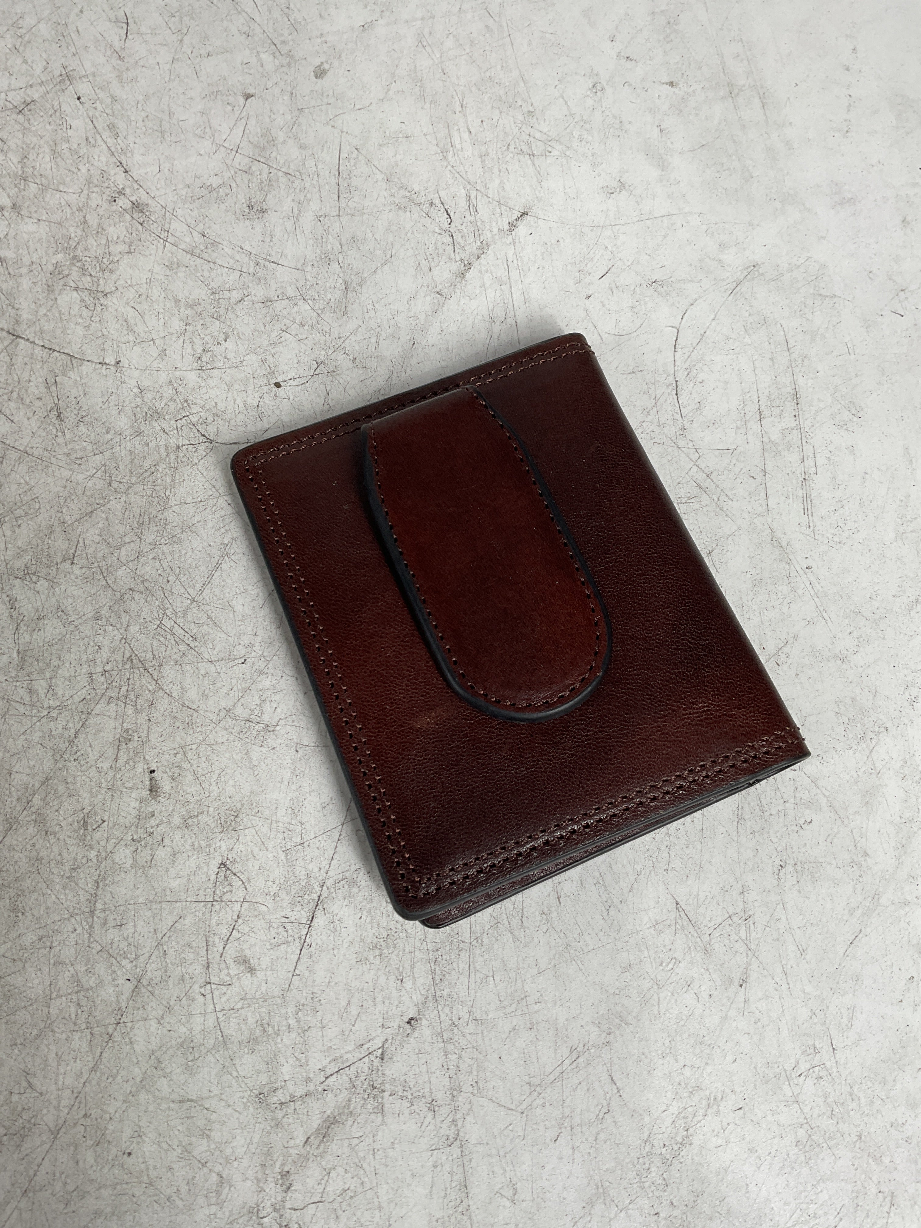 Bosca Dolce Old Leather Front Pocket Wallet with Magnet Close U1