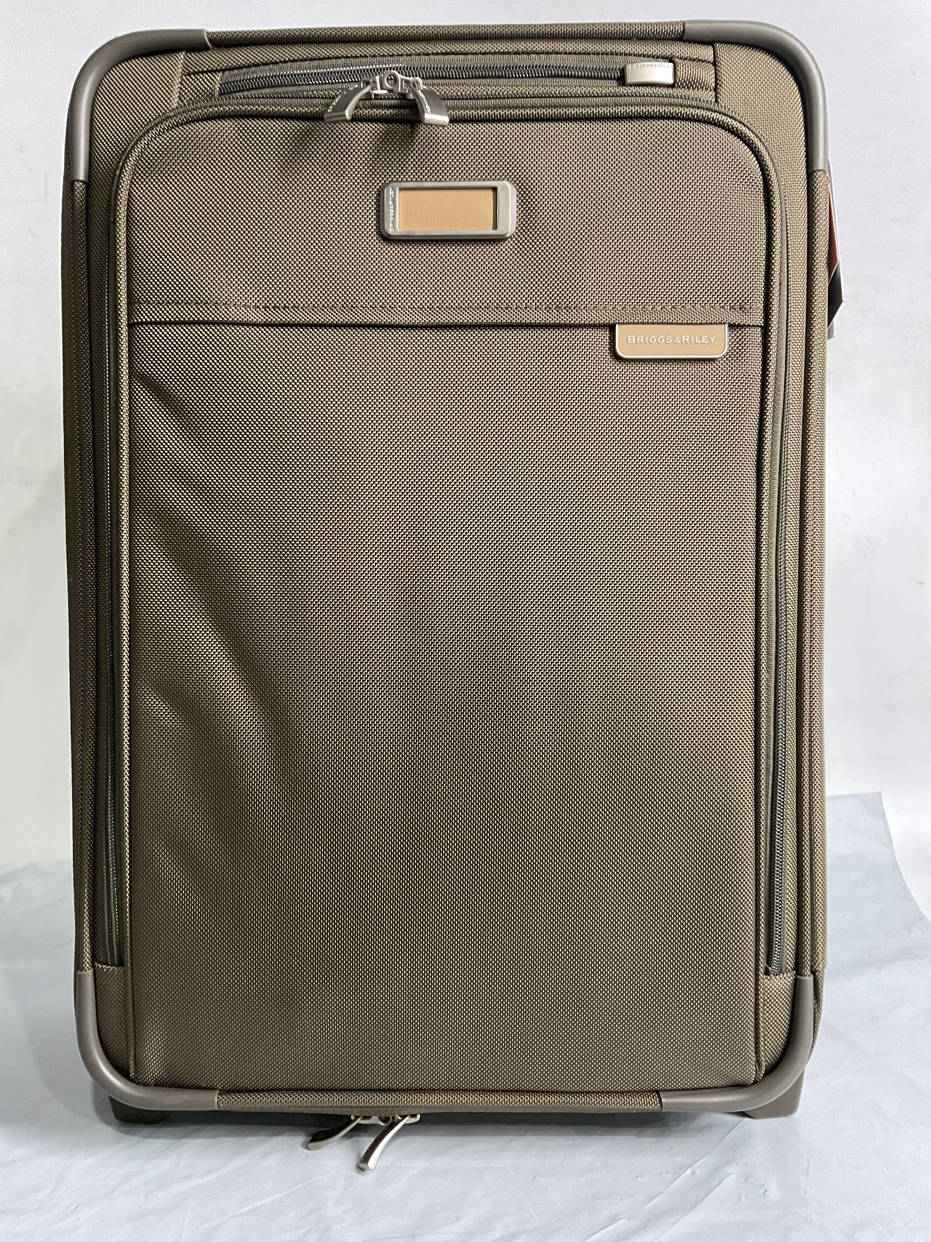 Briggs & Riley Baseline Essential 2-Wheel Carry-On ( Olive , One Size ) Olive One Size U1