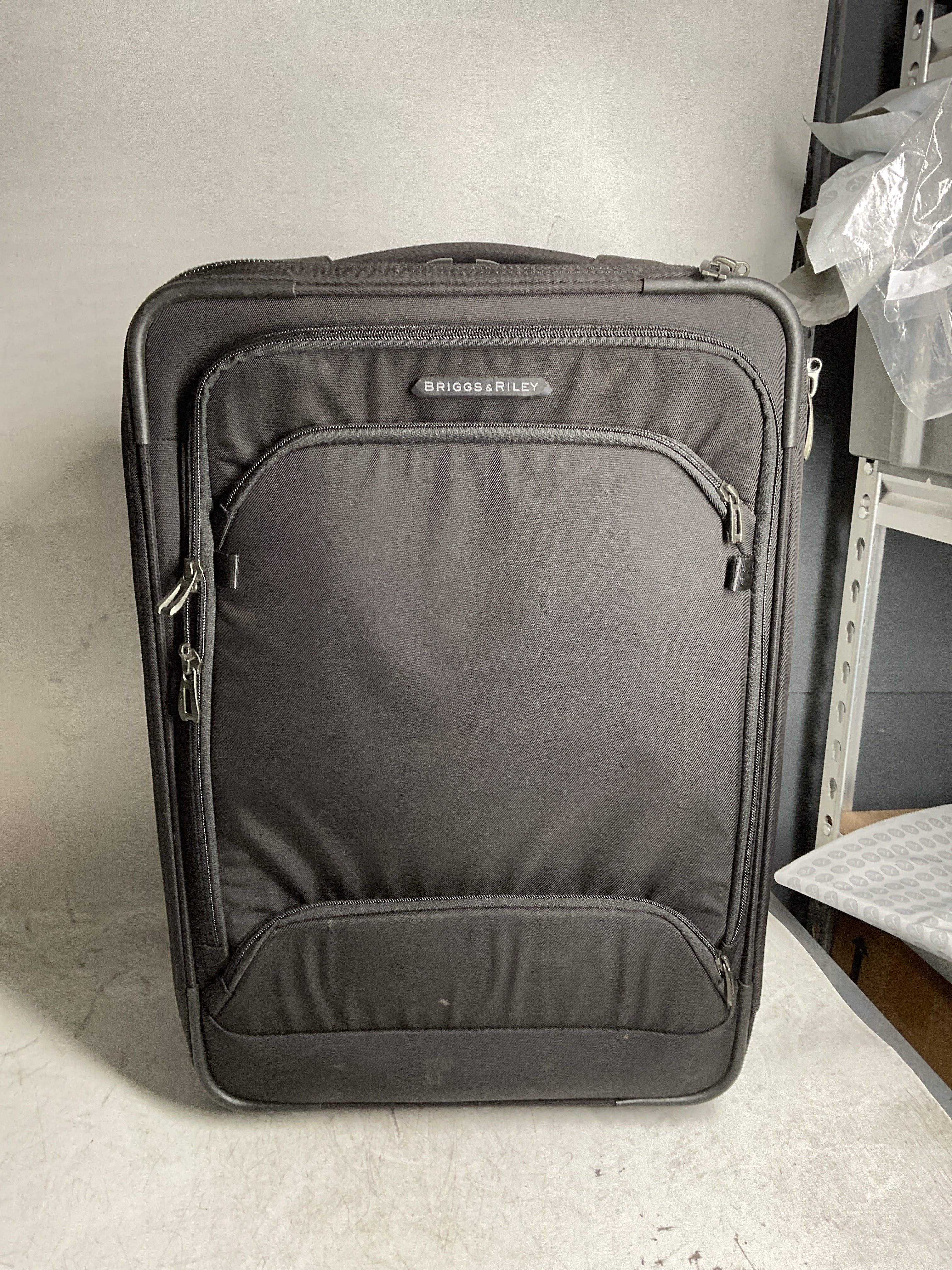Briggs & Riley Luggage 22 Inch Carry On Expandable Upright Bag ( Black , One size ) Black One Size U1