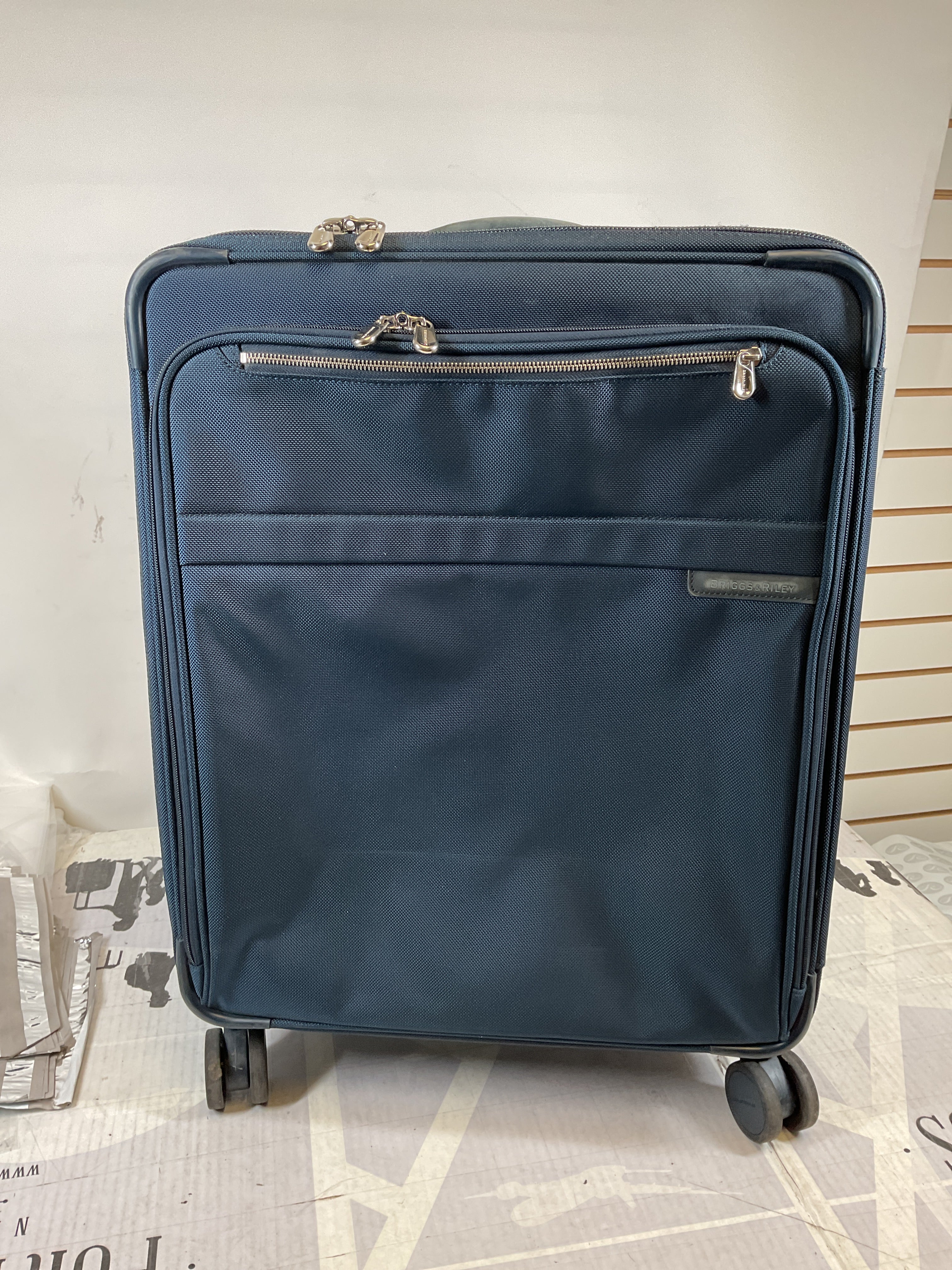 Briggs & Riley Baseline-Softside CX Expandable Medium Checked Spinner Luggage ( Navy , Checked-Medium 25-Inch ) Navy Checked Medium 25 Inch U1