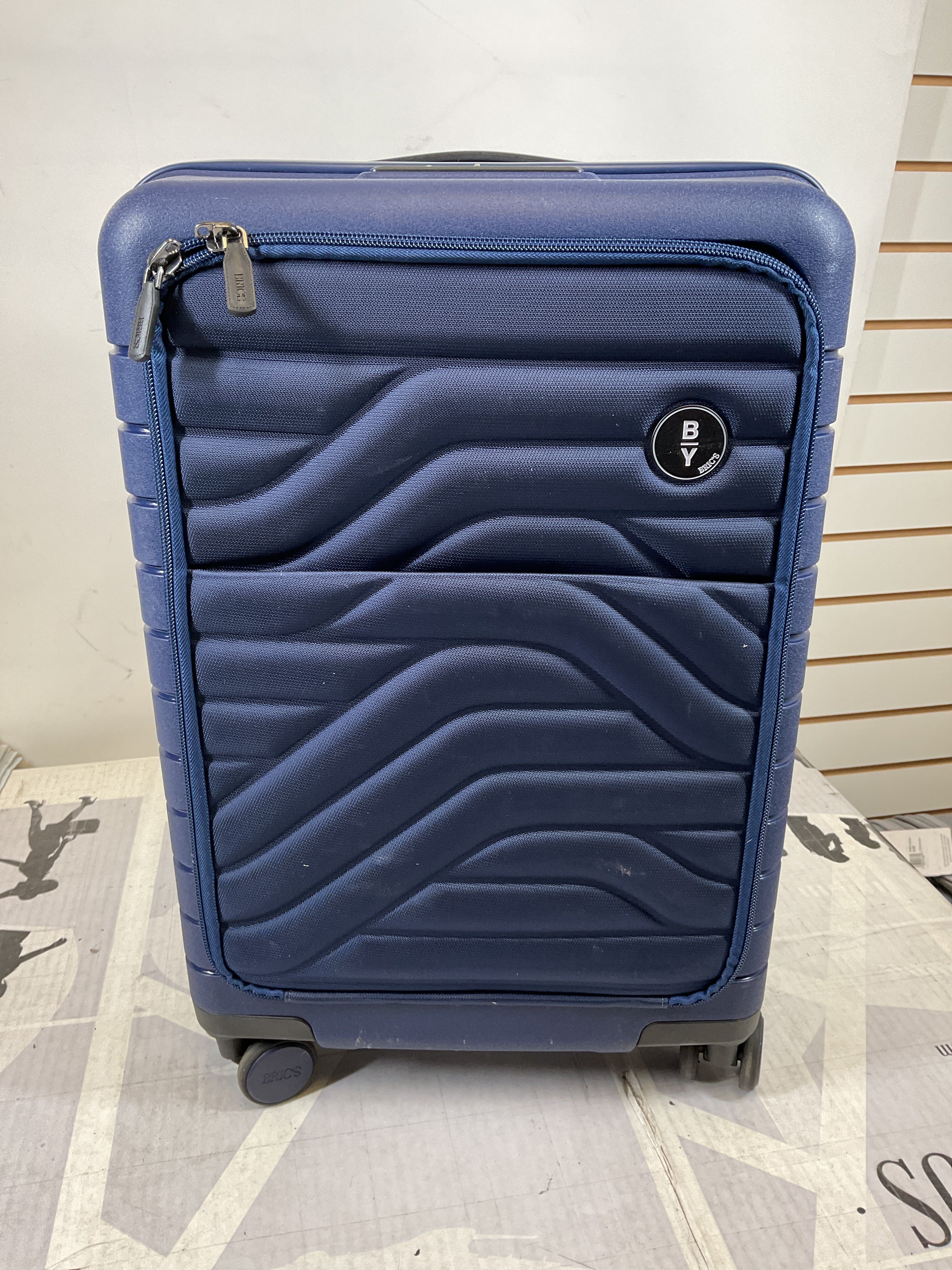 Brics B|Y Ulisse Carry-On Spinner  Lightweight Hard Shell Luggage, Smooth 360 Double Wheels, TSA Combination Lock, USB Port & Interior Organization - 21 Inch with Pocket ( Ocean Blue , One Size ) Ocean Blue One Size U1