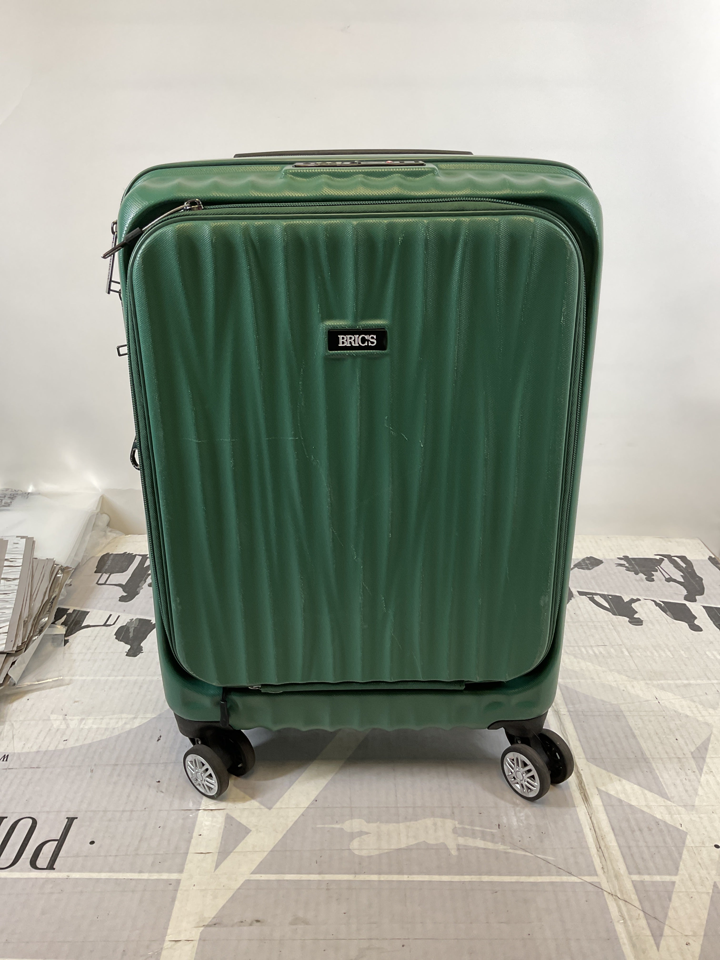 Bric's Cervia 21" Spinner Carry-on with Front Pocket ( Dark Emerald , 21-Inch ) Dark Emerald 21 Inch U2