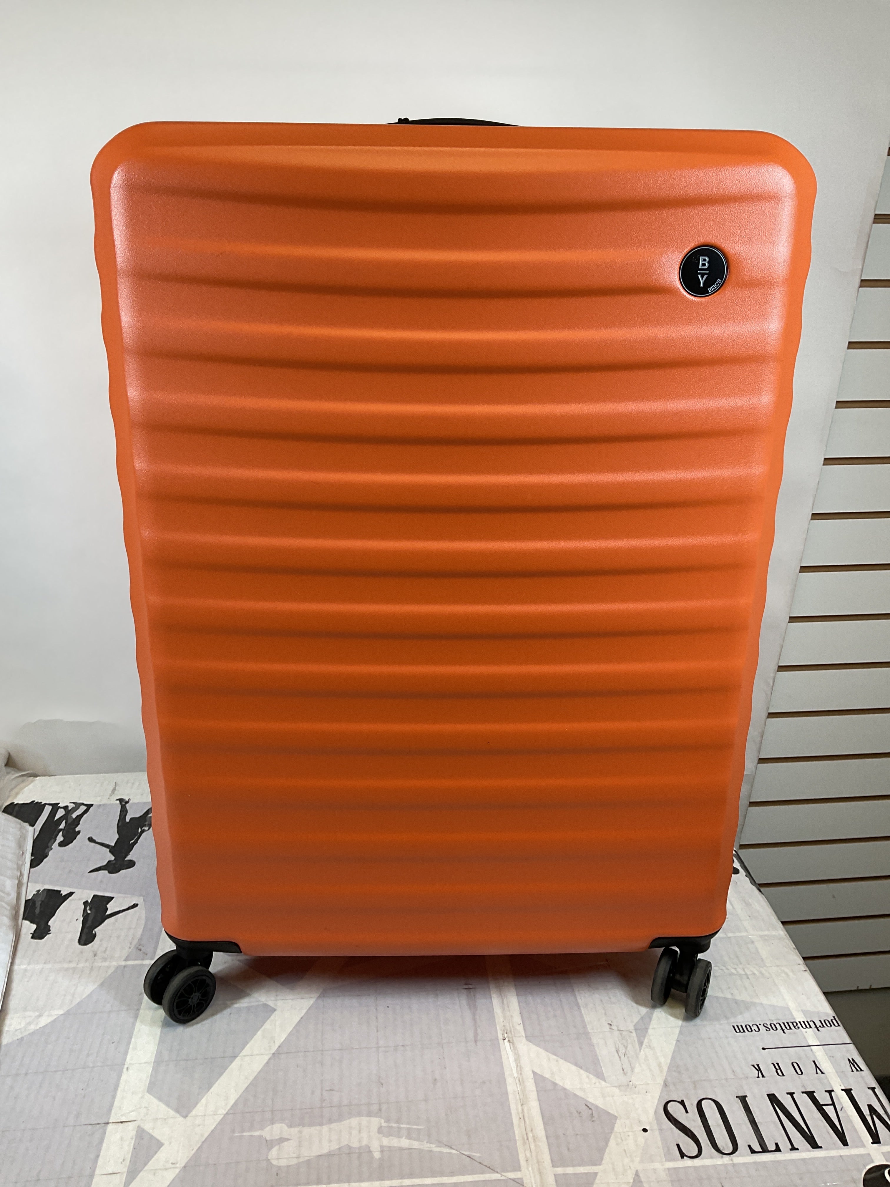 Bric's Nausicaa 30" Expandable Spinner ( Orange , 30" ) Orange 30 U1