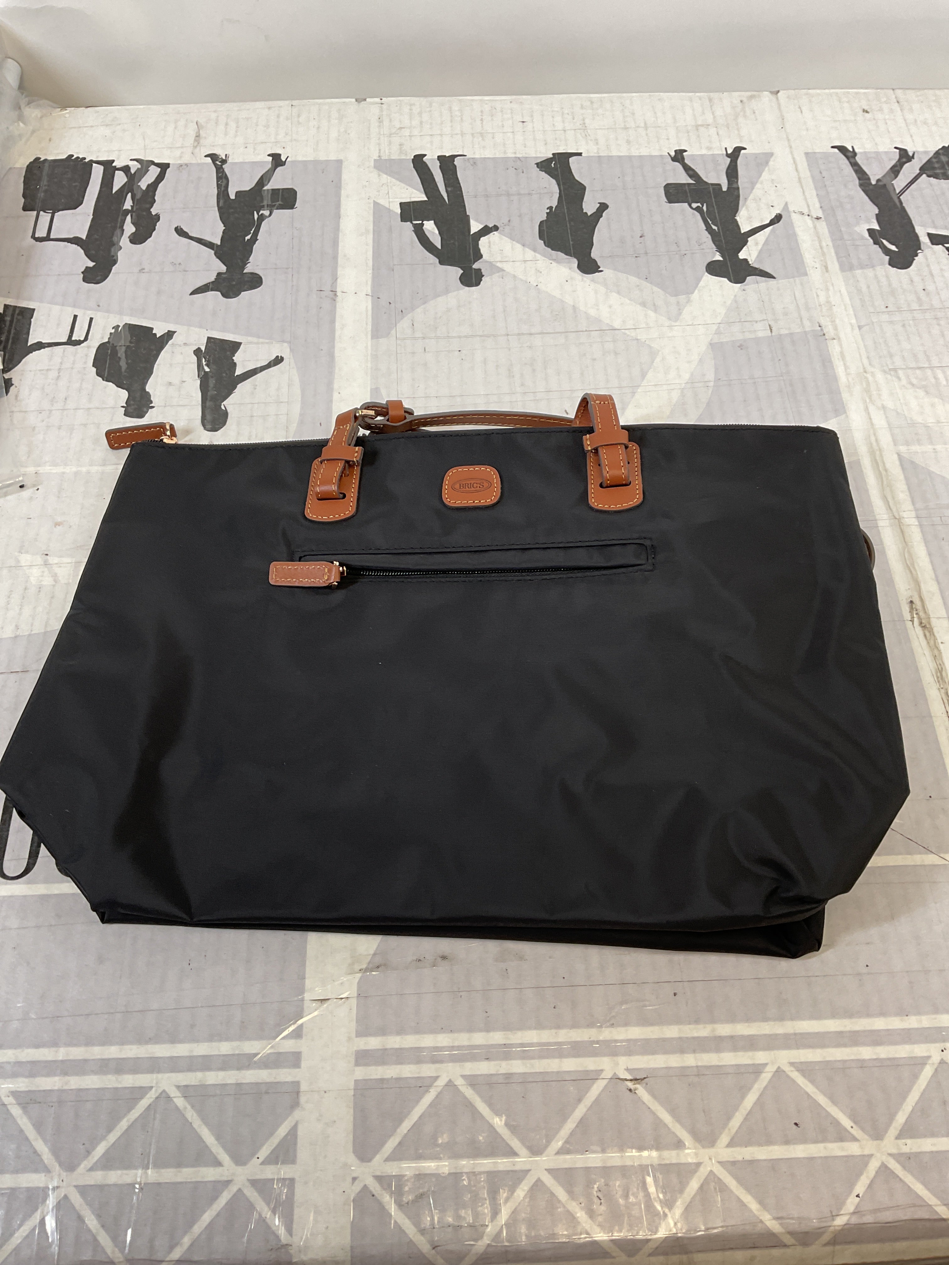 Brics X-Collection Sportina Large 3-in-1 Tote Bag - Water-Resistant Recycled Nylon Travel Carry-On Bag with Adjustable Strap and Luggage Pass-Through - Detachable Pouch Included ( Black , One Size ) Black One Size U3