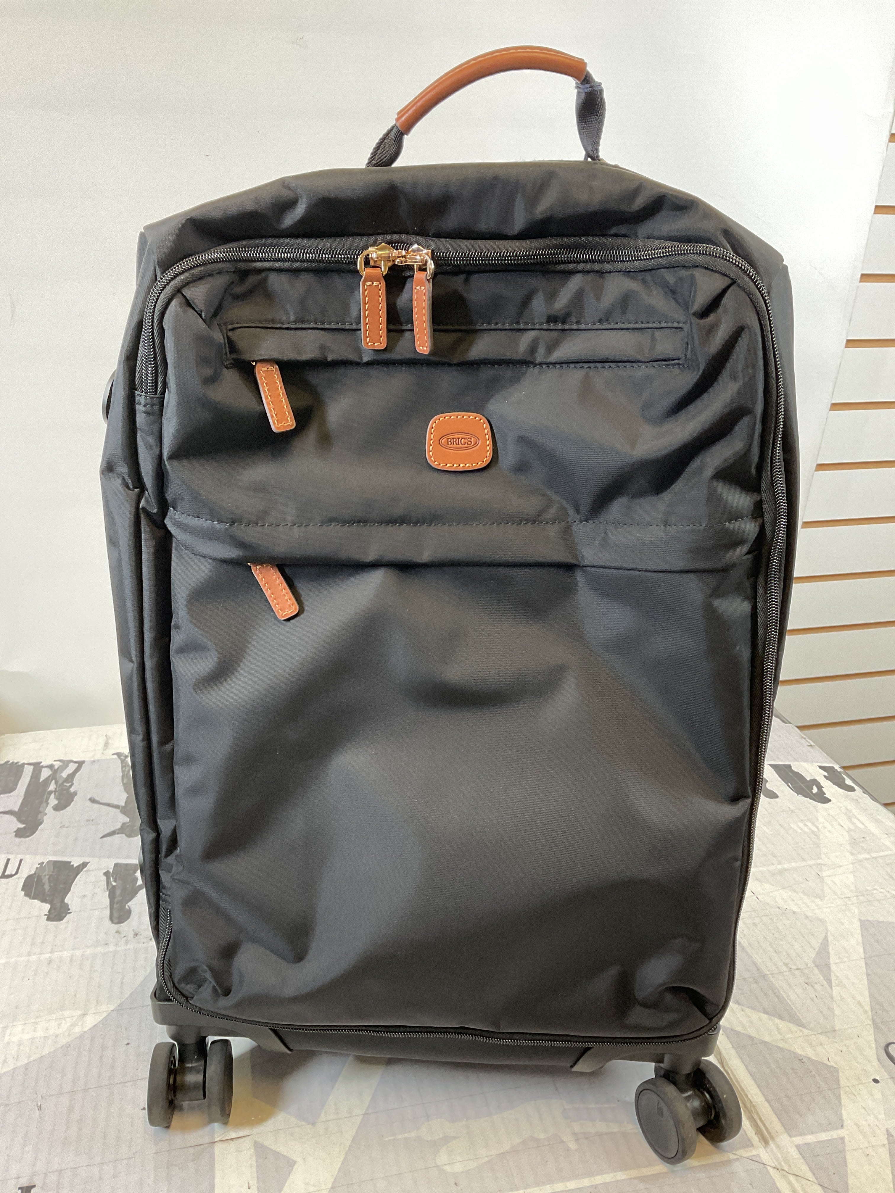 Bric's X-Travel 21 Carry-On Spinner Luxury Softside Luggage with 360 Wheels, Recycled Water-Resistant Fabric, Interior Pockets, and Leather Details ( Black , One Size ) Black One Size U1
