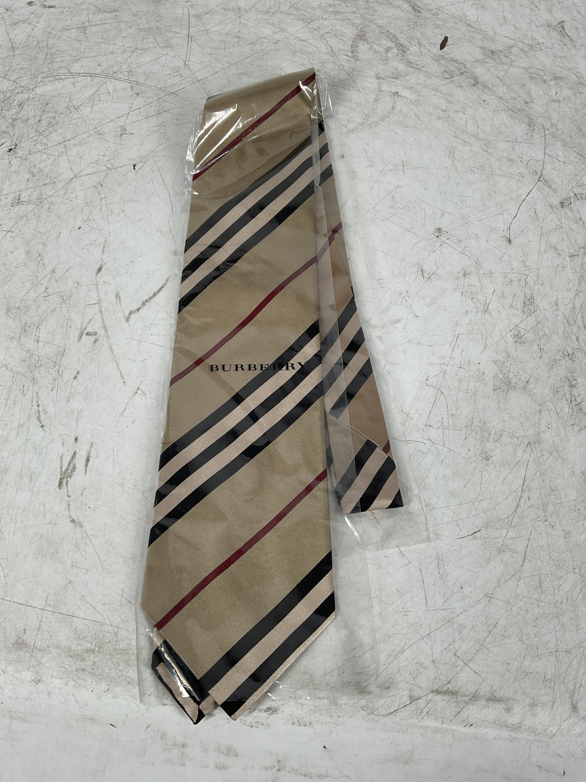 Burberry Bigger Striped Tan Tie U4