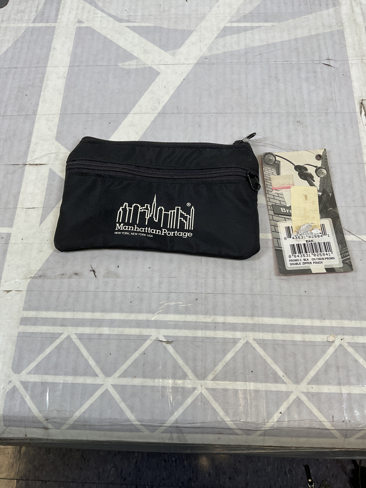 Manhattan Portage Black Pouch U1