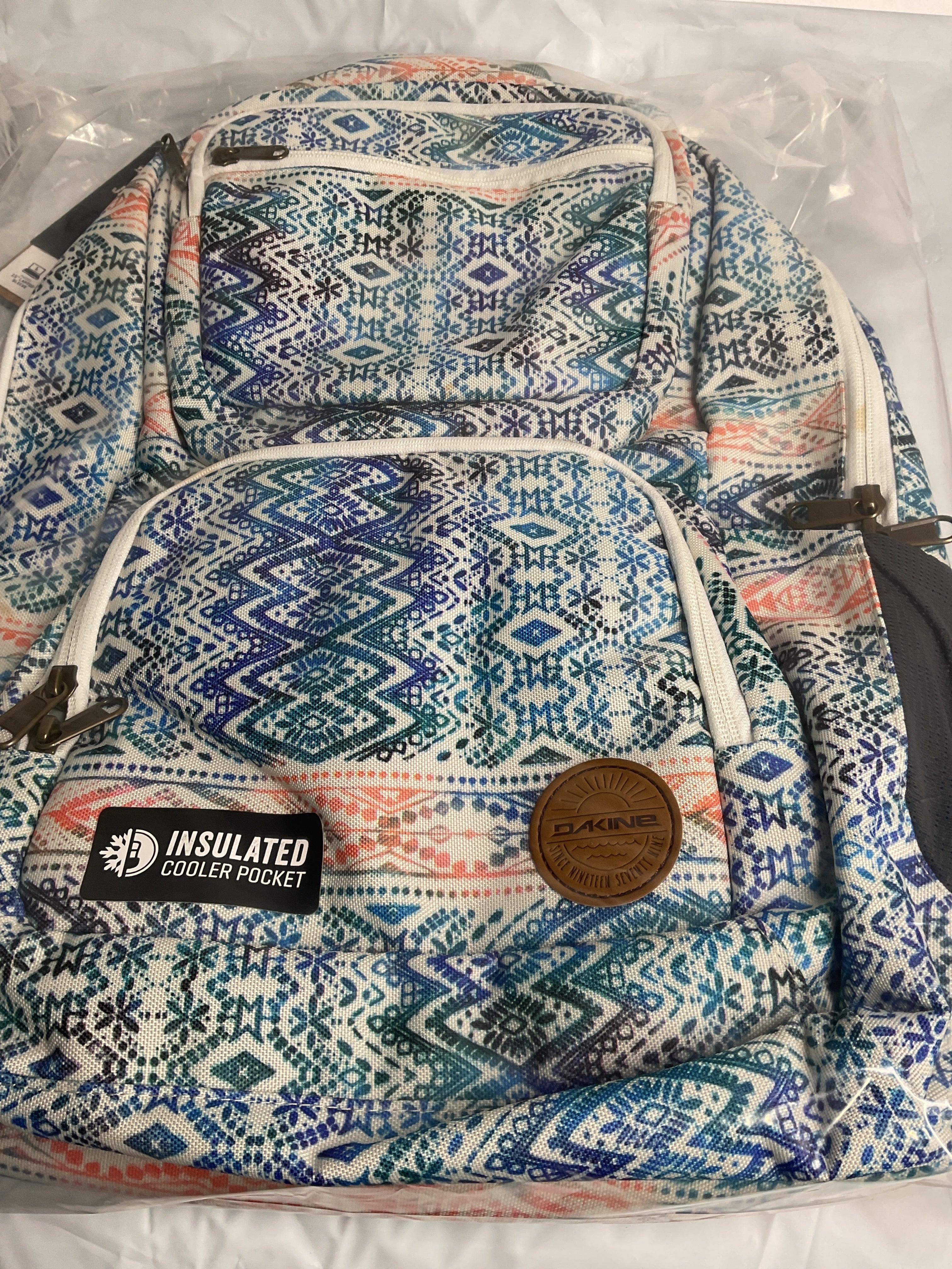Dakine Jewel 26L Backpack ( Sunglow , One Size ) Sunglow One Size U1
