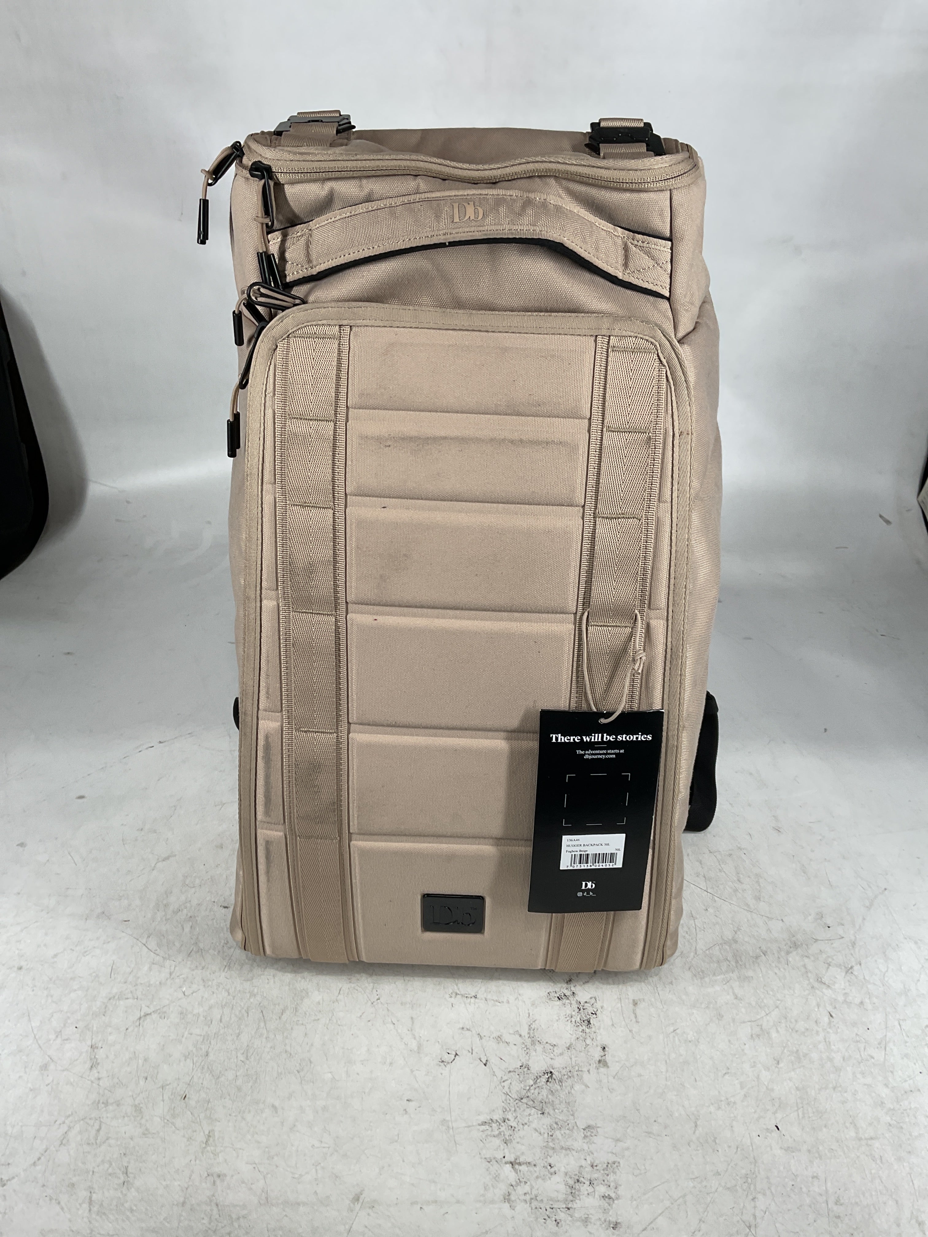 D_b_ Hugger Backpack U1