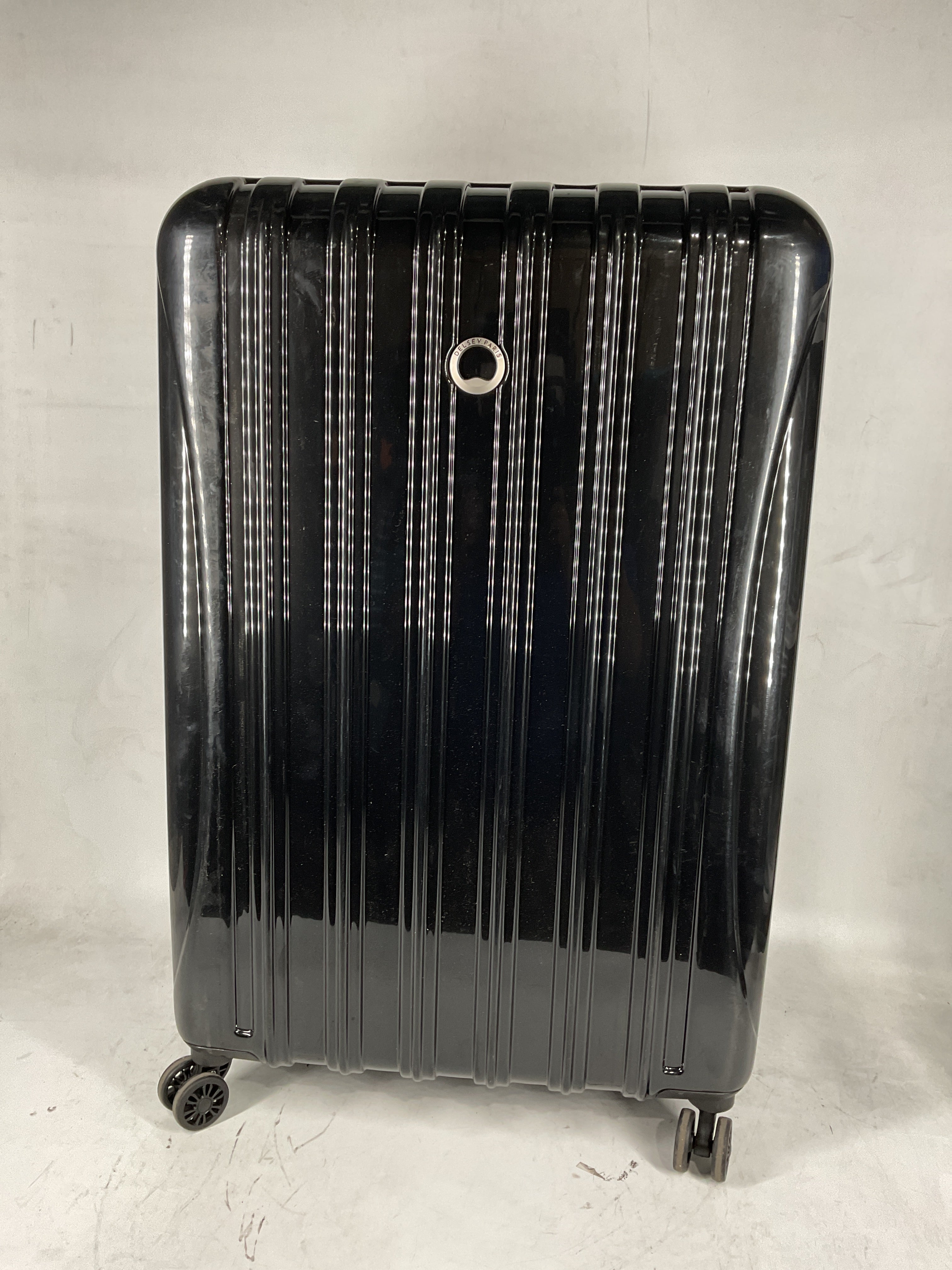 DELSEY Paris Helium Aero Hardside Expandable Luggage with Spinner Wheels Black 3 Piece Set 19 25 29 U4
