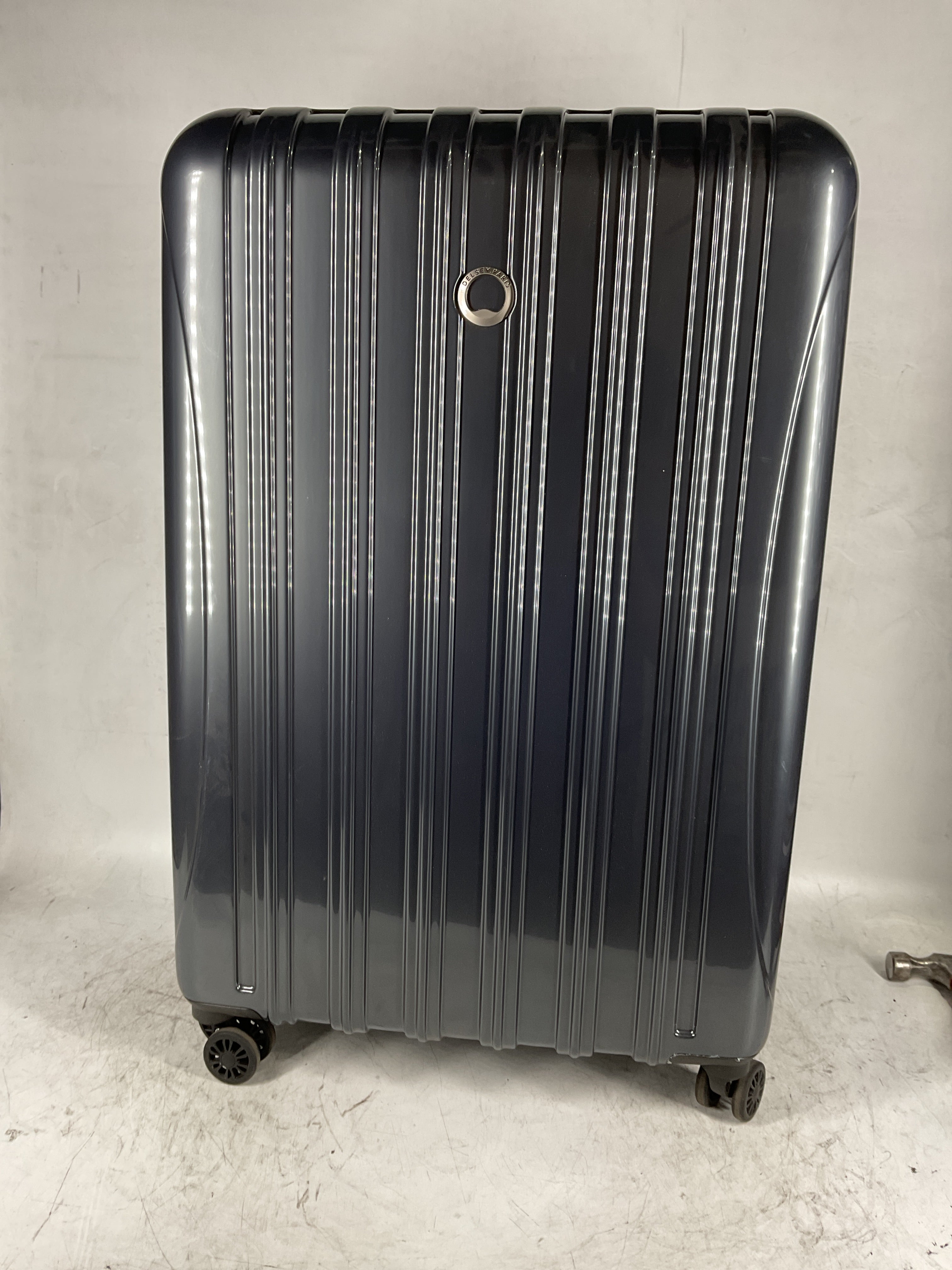 DELSEY PARIS Helium Aero Hardside Expandable Luggage with Spinner Wheels ( Charcoal , 3-Piece Set (19/24/28) ) Charcoal 3 Piece Set 19 24 28 U3