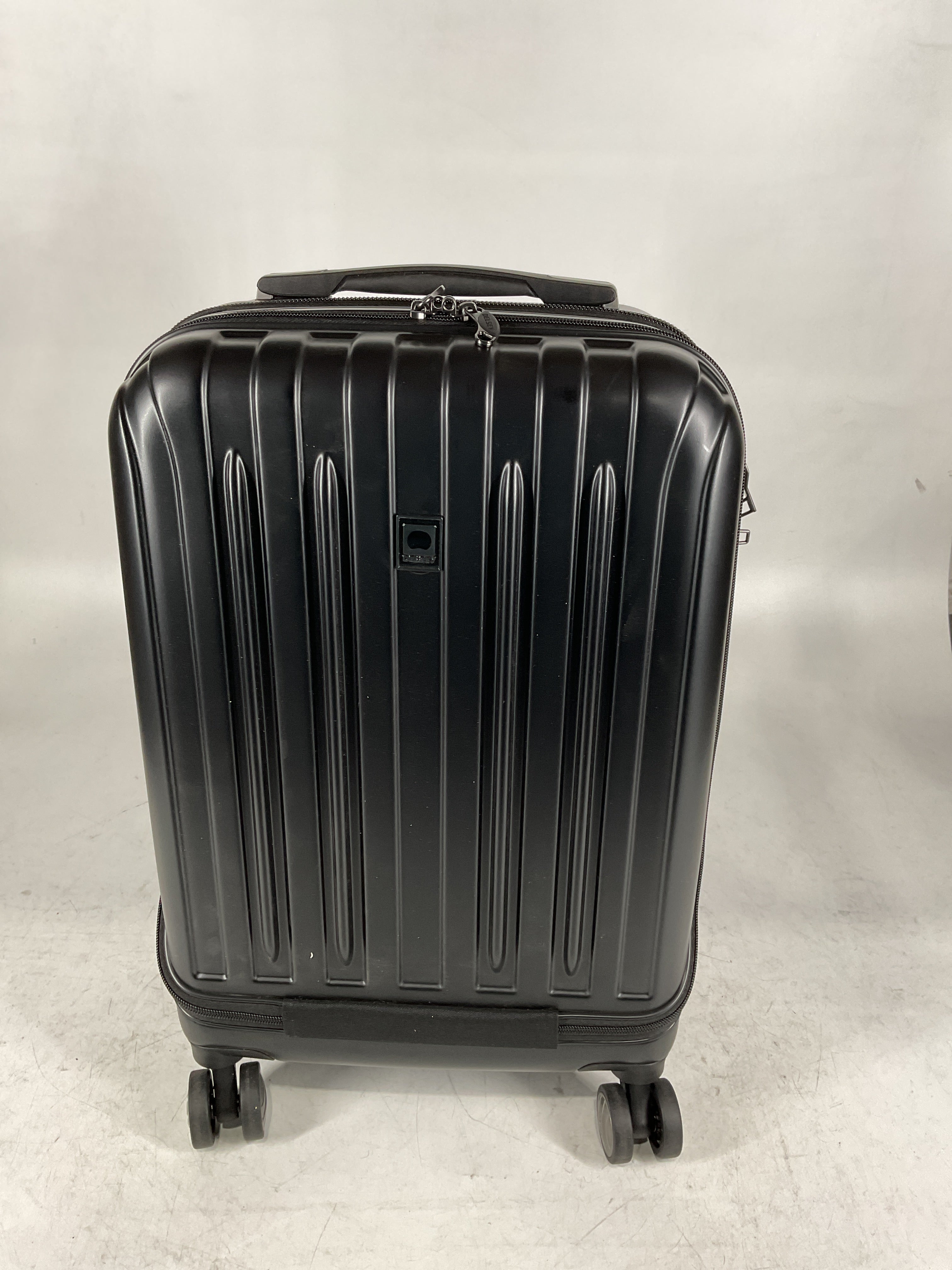DELSEY Paris Helium Aero Hardside Expandable Luggage with Spinner Wheels U6