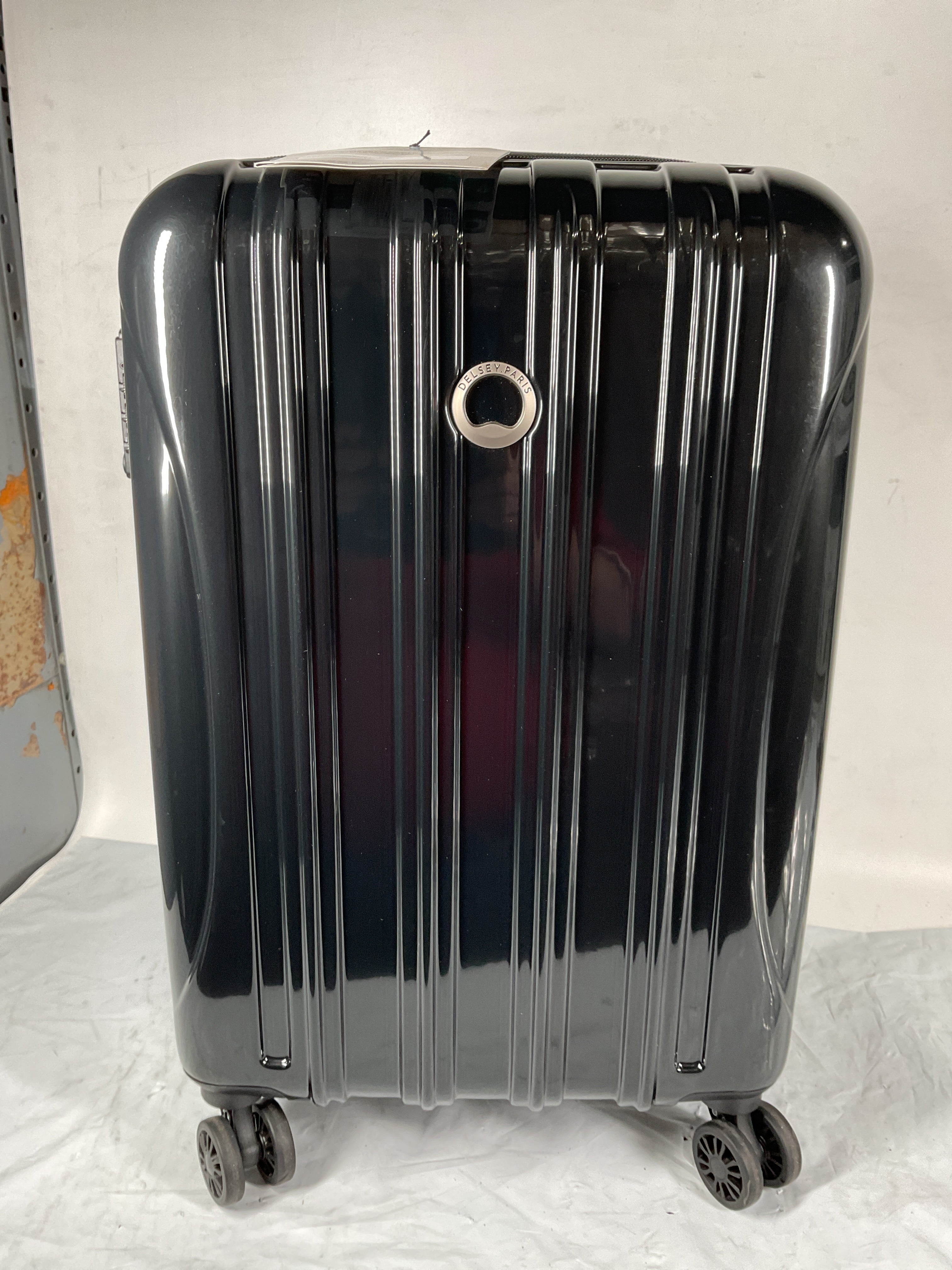 DELSEY Paris Helium Aero Hardside Expandable Luggage with Spinner Wheels ( Black , Carry-On 21 Inch ) Black Carry On 21 Inch U27