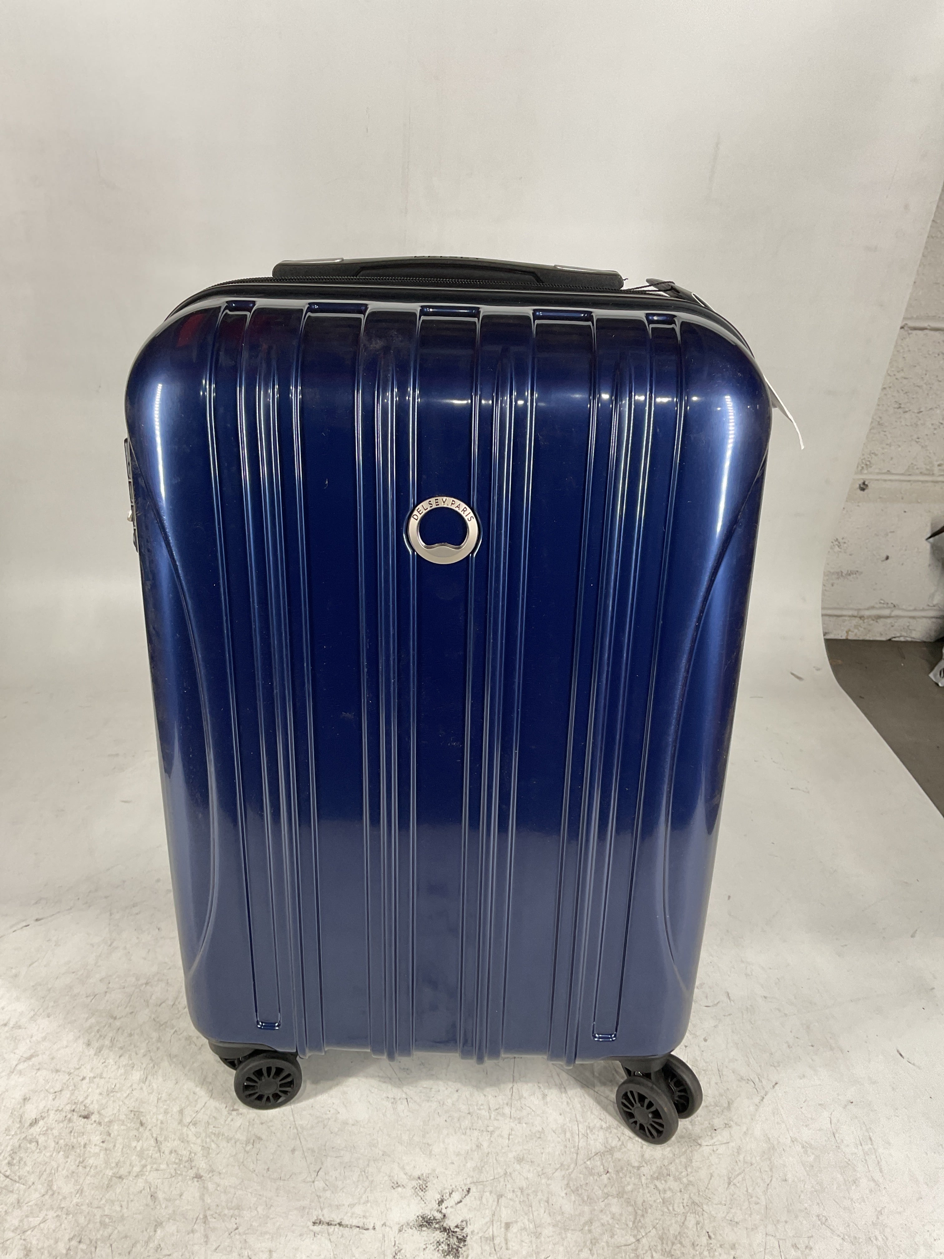 DELSEY Paris Helium Aero Hardside Expandable Luggage with Spinner Wheels U5