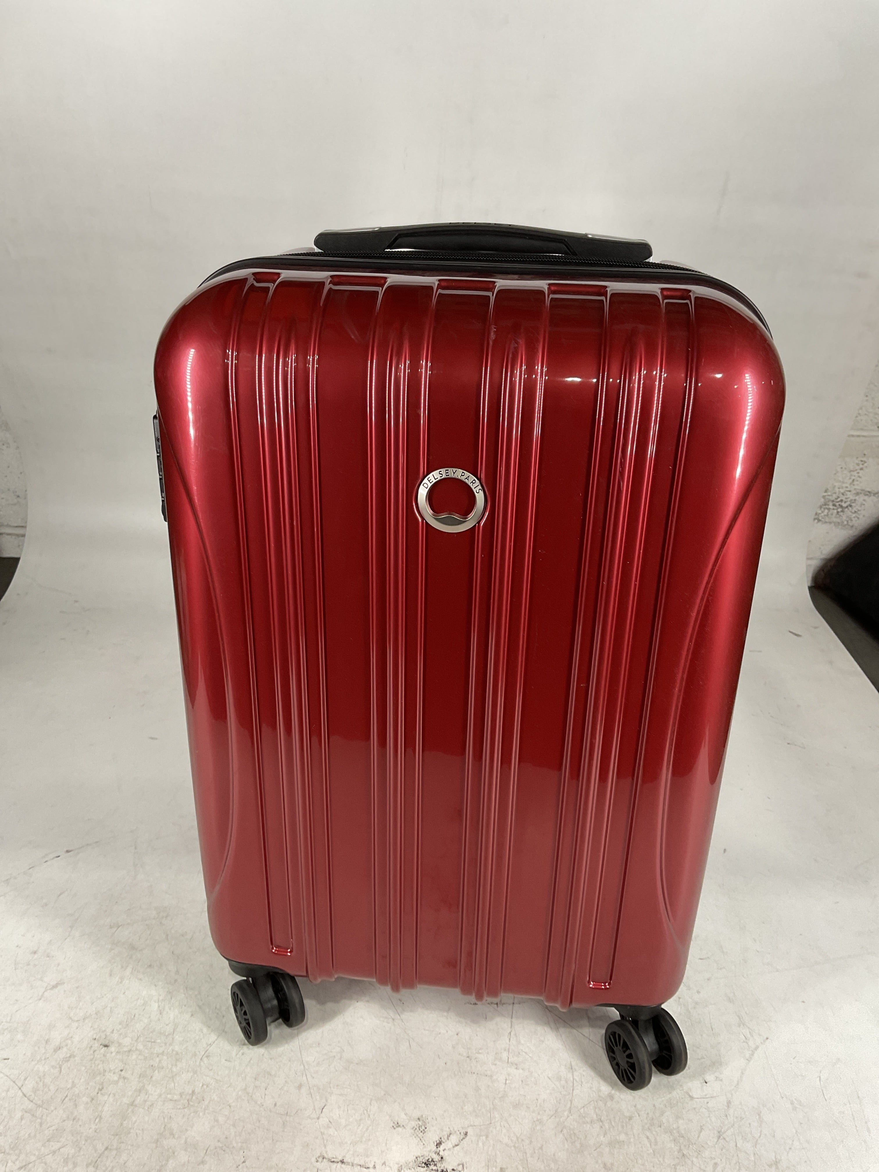 DELSEY Paris Helium Aero Hardside Expandable Luggage with Spinner Wheels U6