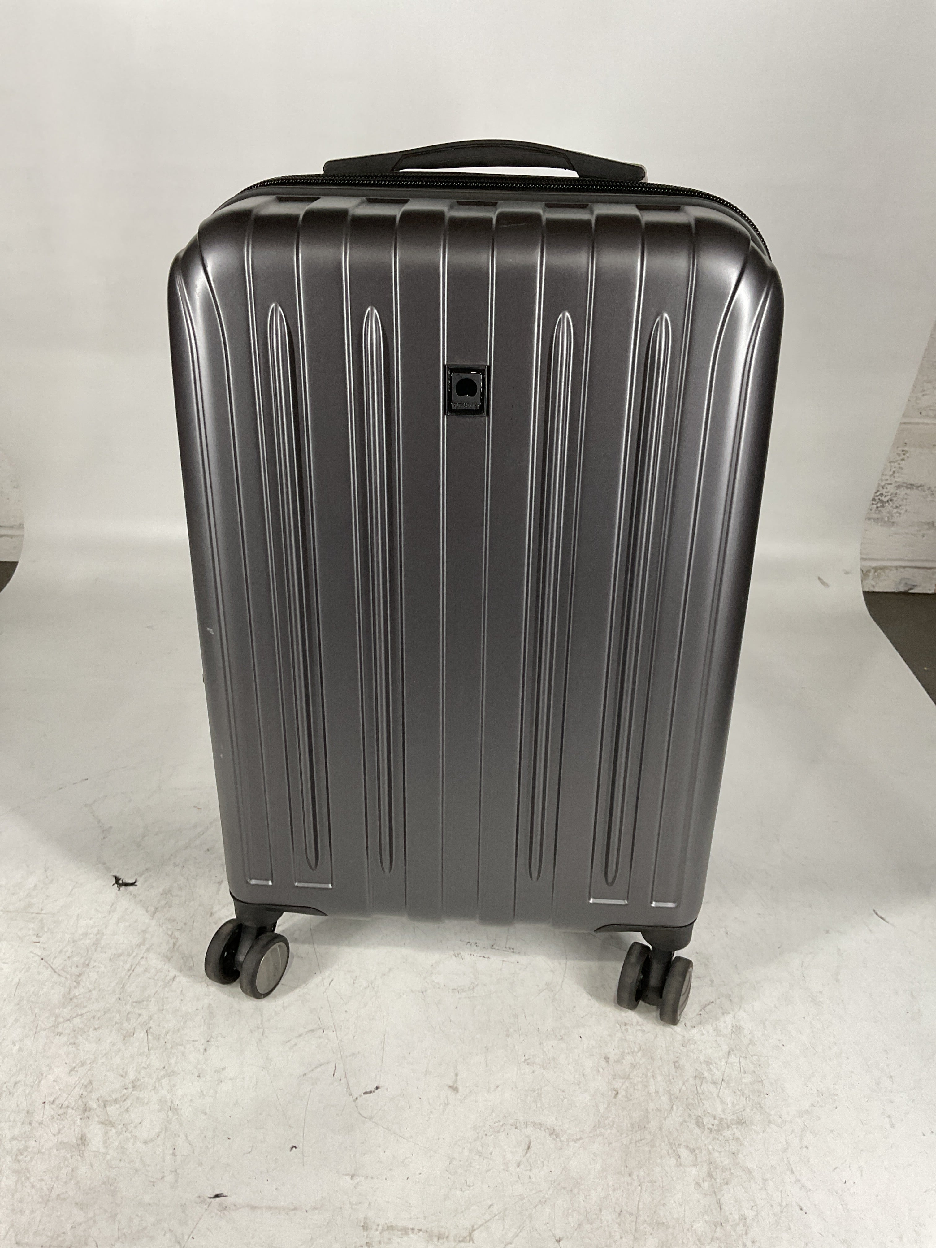 DELSEY Paris Helium Aero Hardside Expandable Luggage with Spinner Wheels U4
