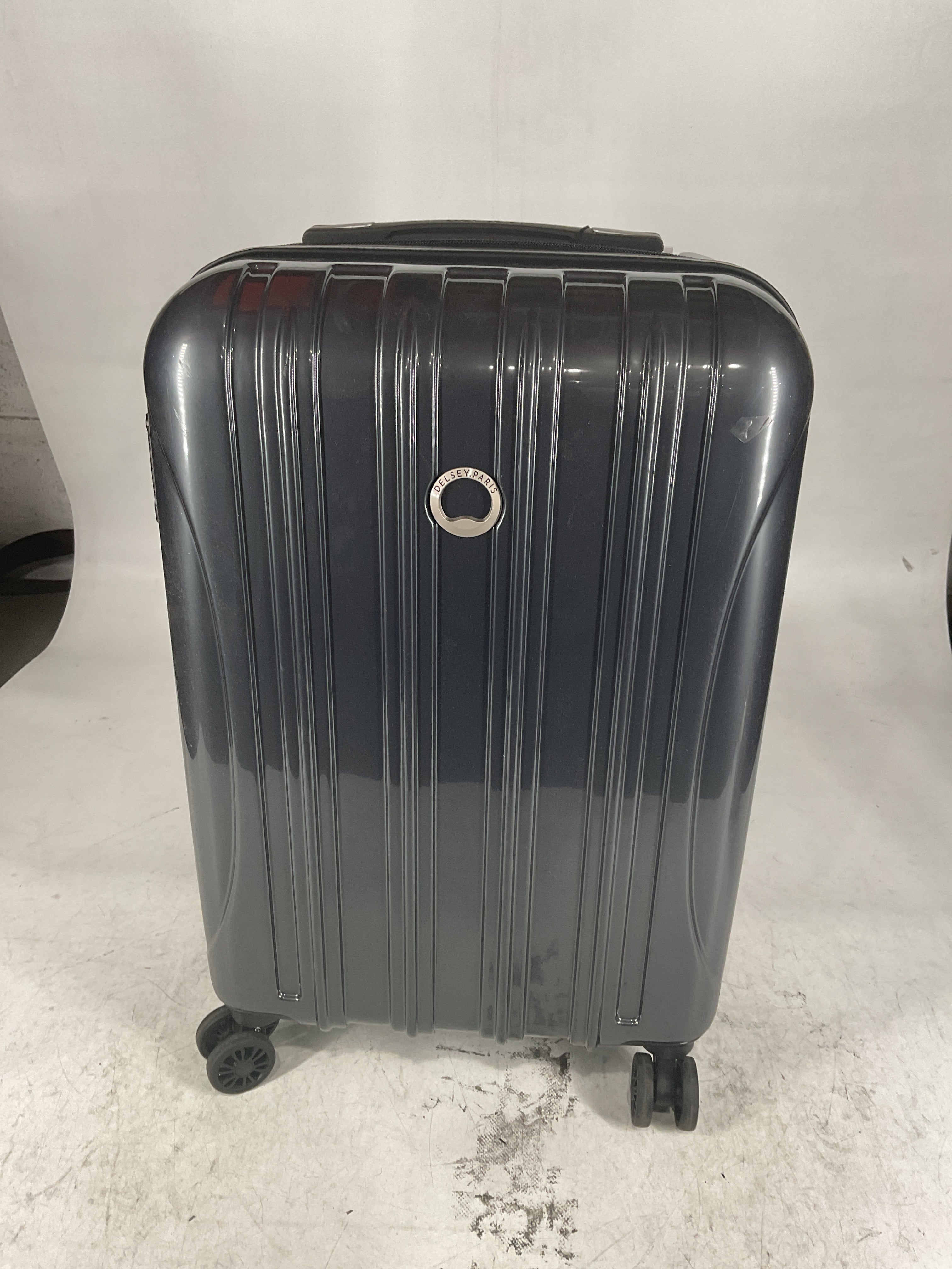 DELSEY Paris Helium Aero Hardside Expandable Luggage with Spinner Wheels U4