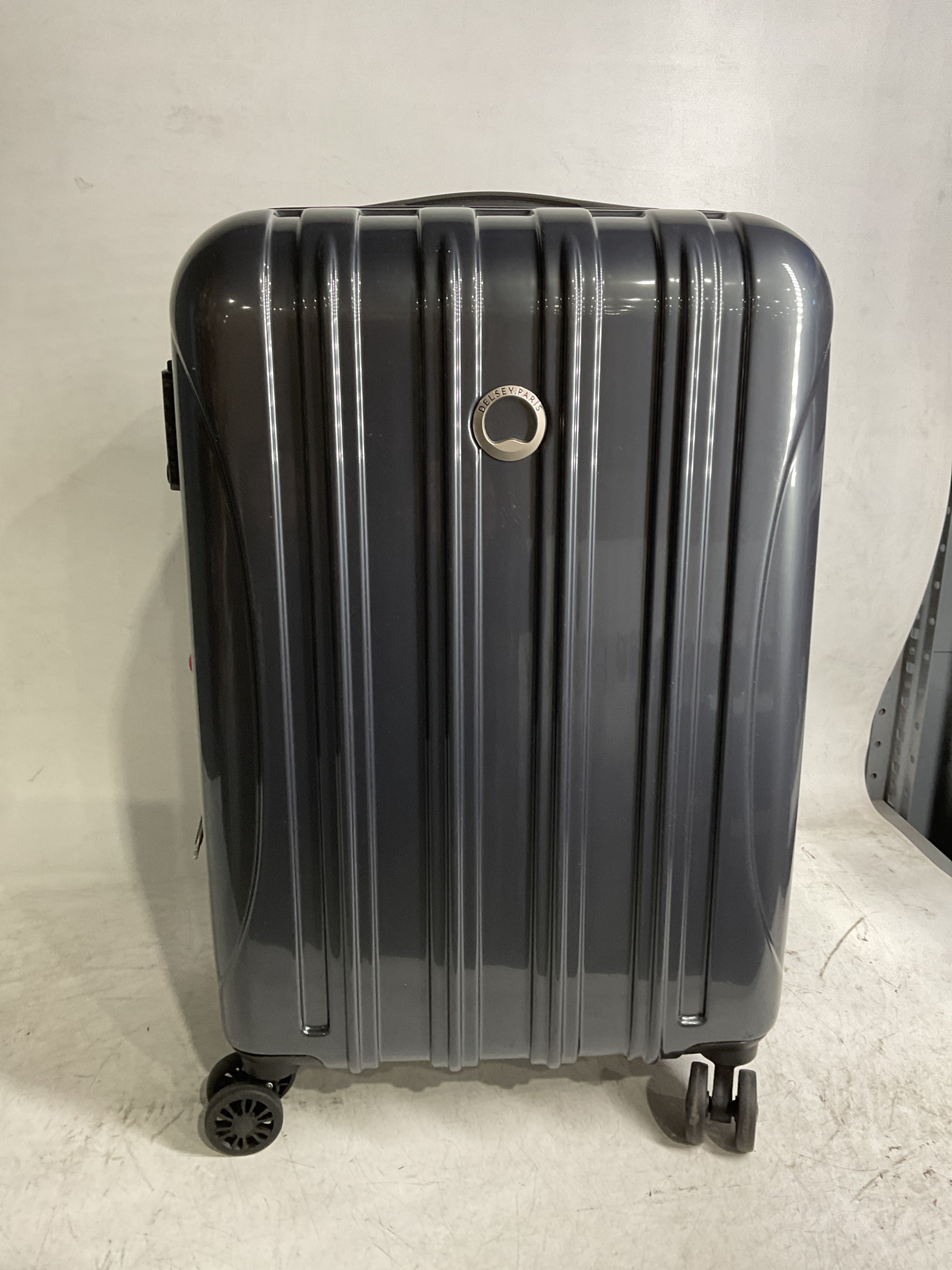 DELSEY Paris Helium Aero Hardside Expandable Luggage with Spinner Wheels ( Titanium , Carry-On 21 Inch ) Titanium Carry On 21 Inch U6