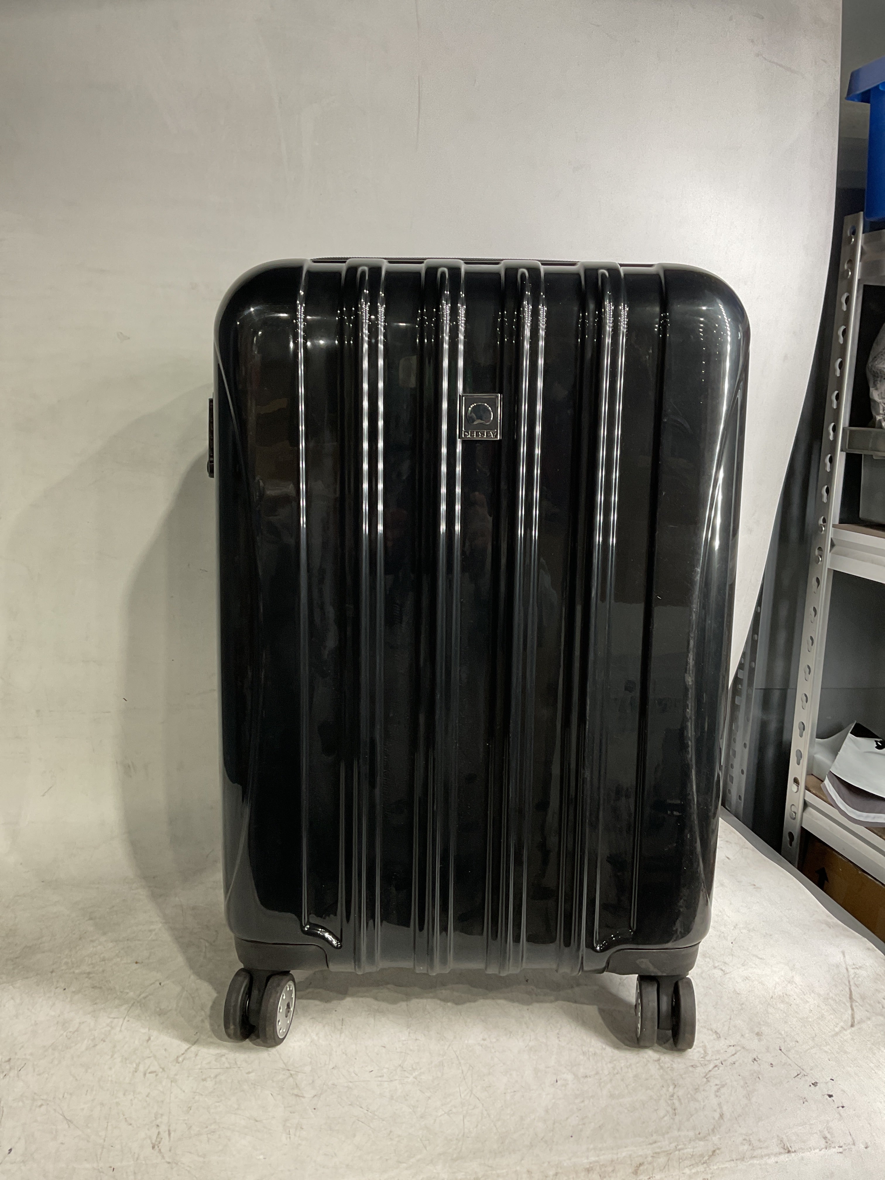 DELSEY Paris Helium Aero Hardside Expandable Luggage with Spinner Wheels ( Black , Checked-Medium 25 Inch ) Black Checked Medium 25 Inch U23