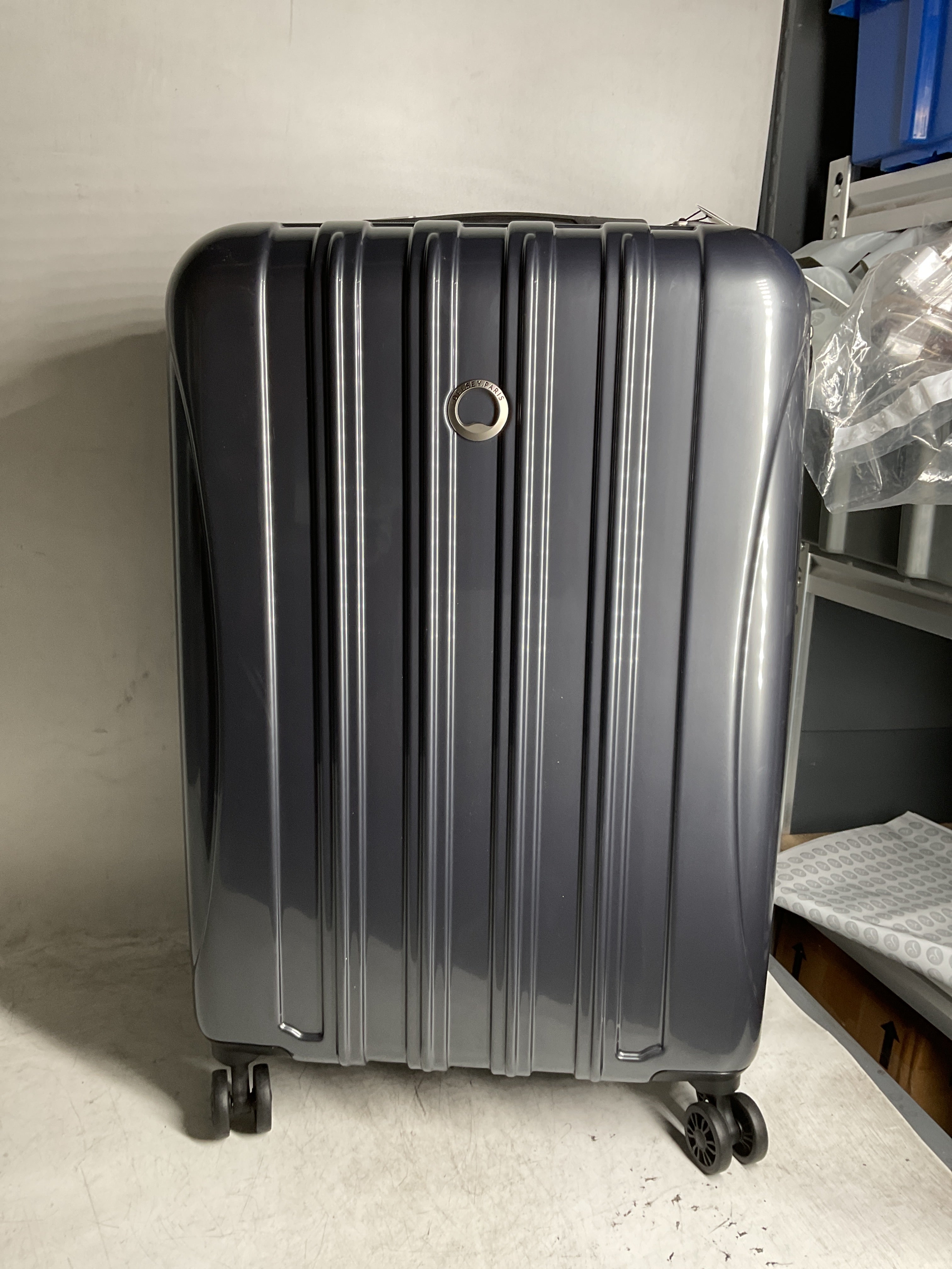 DELSEY PARIS Helium Aero Hardside Expandable Luggage with Spinner Wheels ( Brushed Charcoal , Checked-Medium 24 Inch ) Brushed Charcoal Checked Medium 24 Inch U4