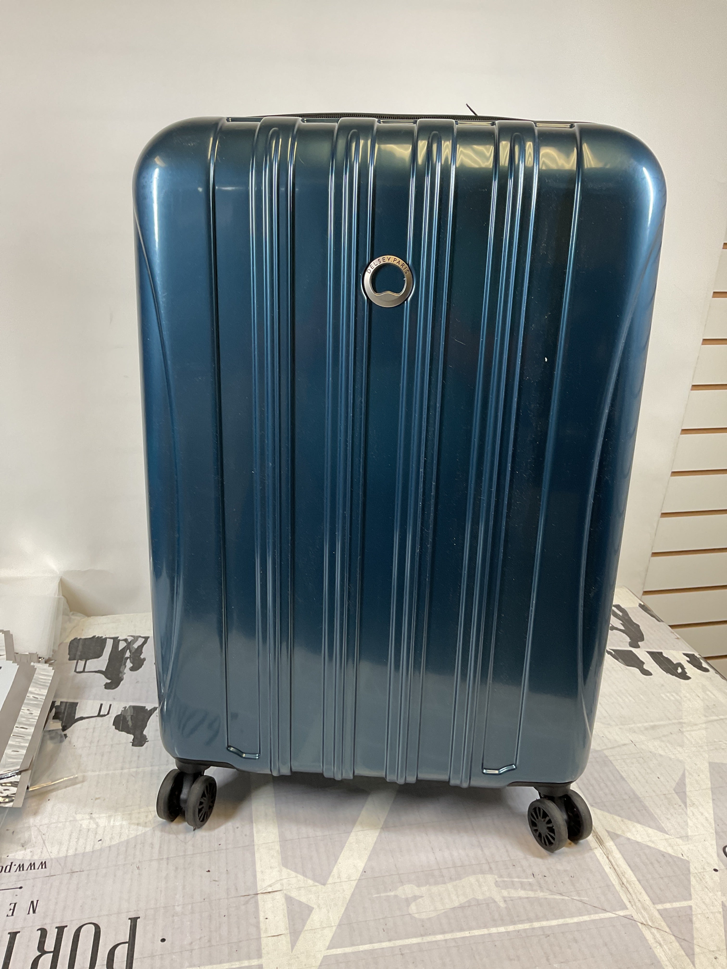 DELSEY Paris Helium Aero Hardside Expandable Luggage with Spinner Wheels ( Teal , Checked-Medium 25 Inch ) Teal Checked Medium 25 Inch U31