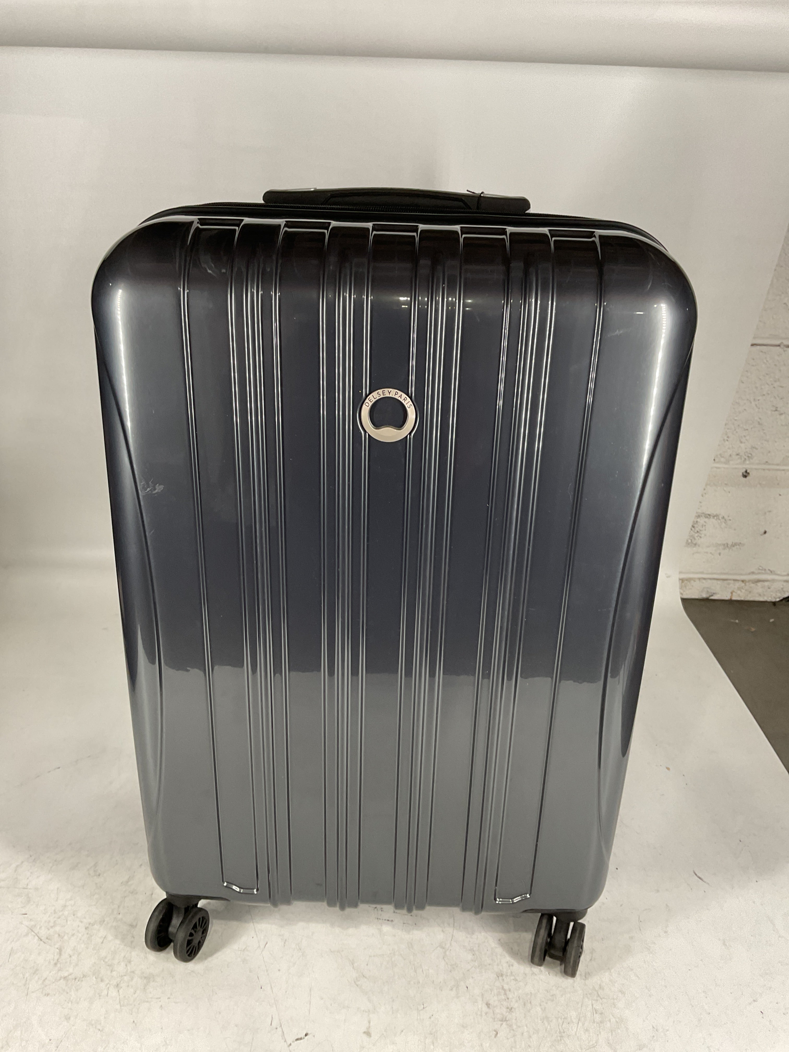 DELSEY Paris Helium Aero Hardside Expandable Luggage with Spinner Wheels U2