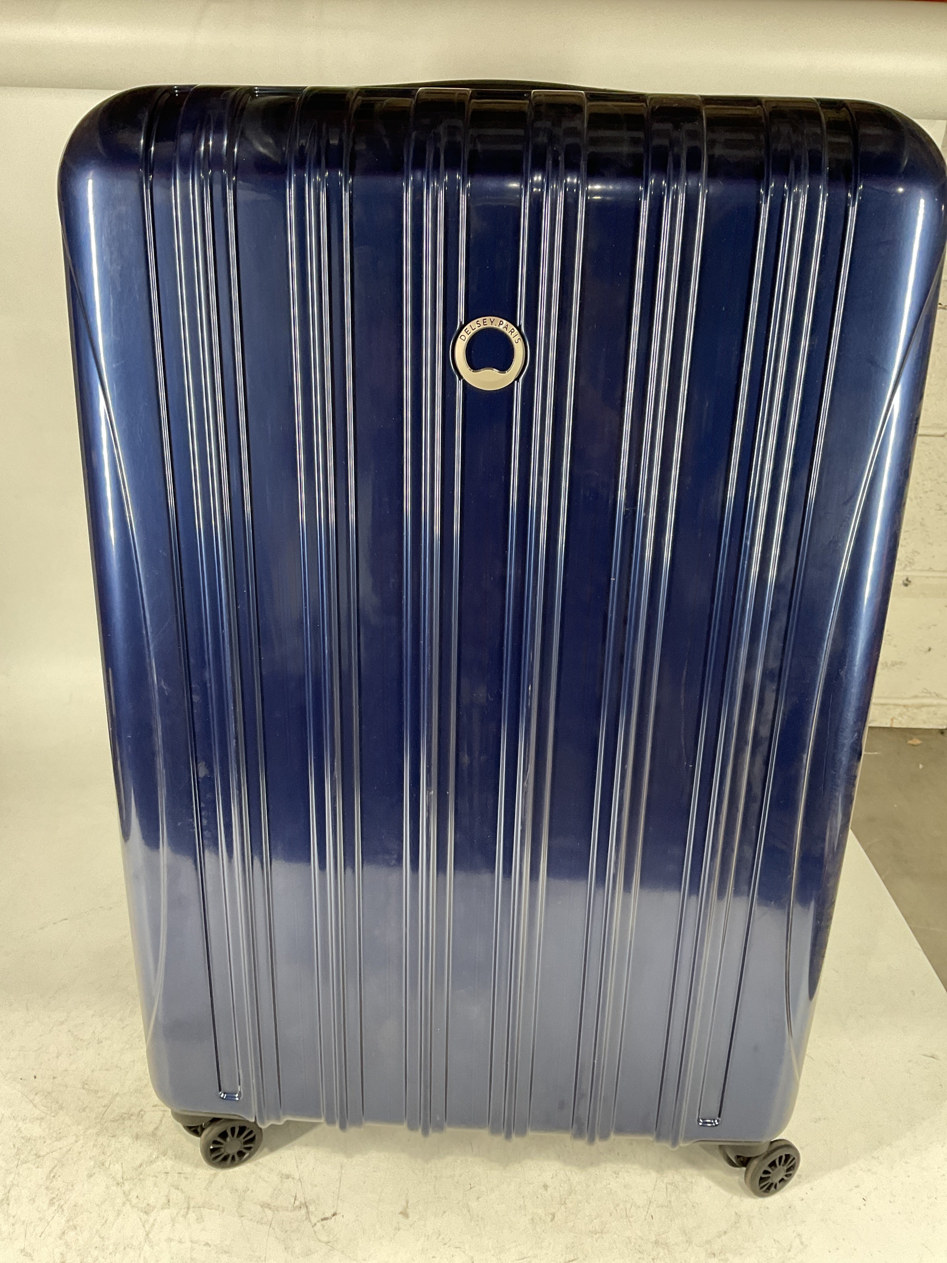 DELSEY Paris Helium Aero Hardside Expandable Luggage with Spinner Wheels U3