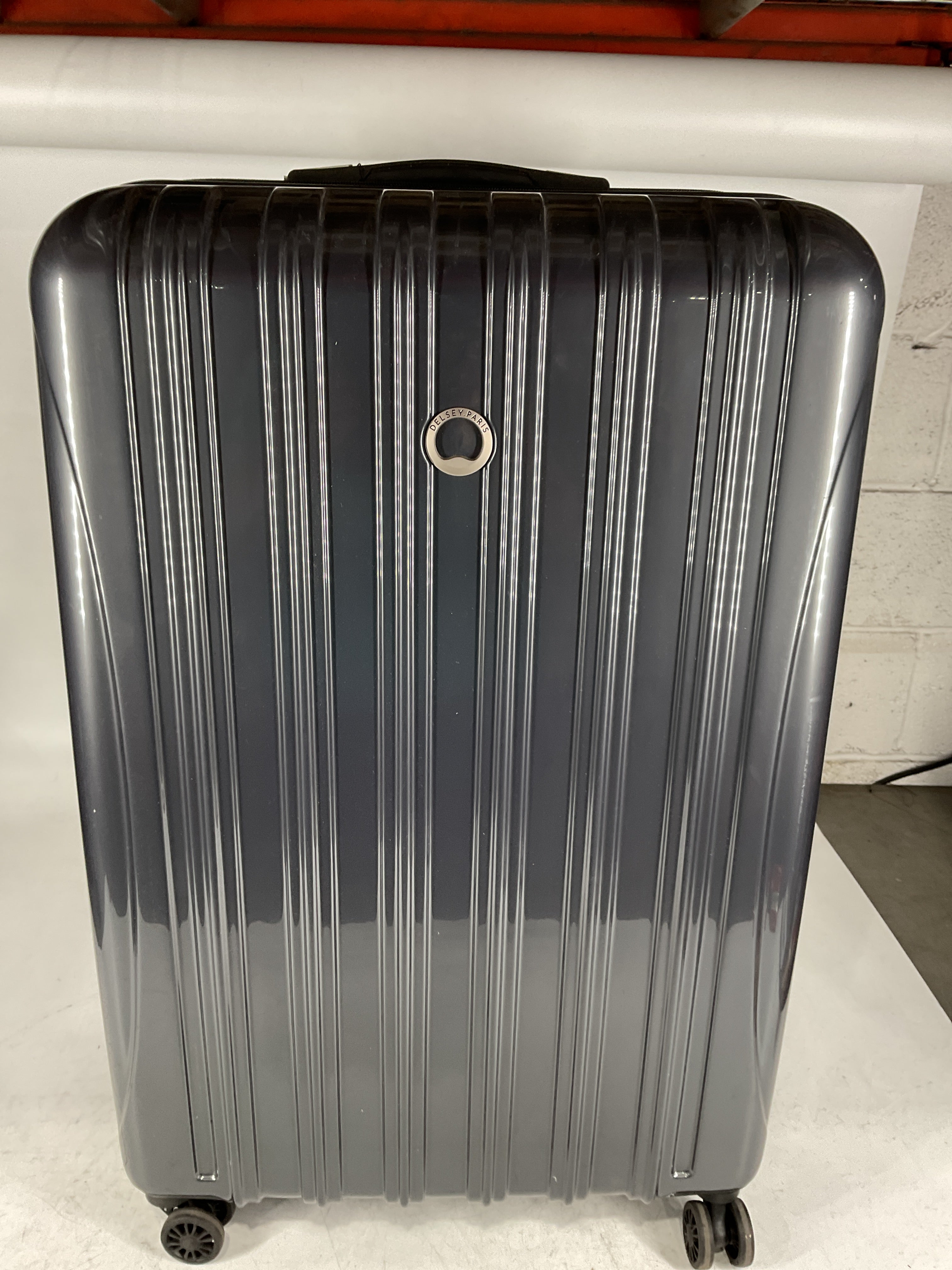Delsey Luggage Helium Aero 29 Inch Expandable Spinner Trolley U5
