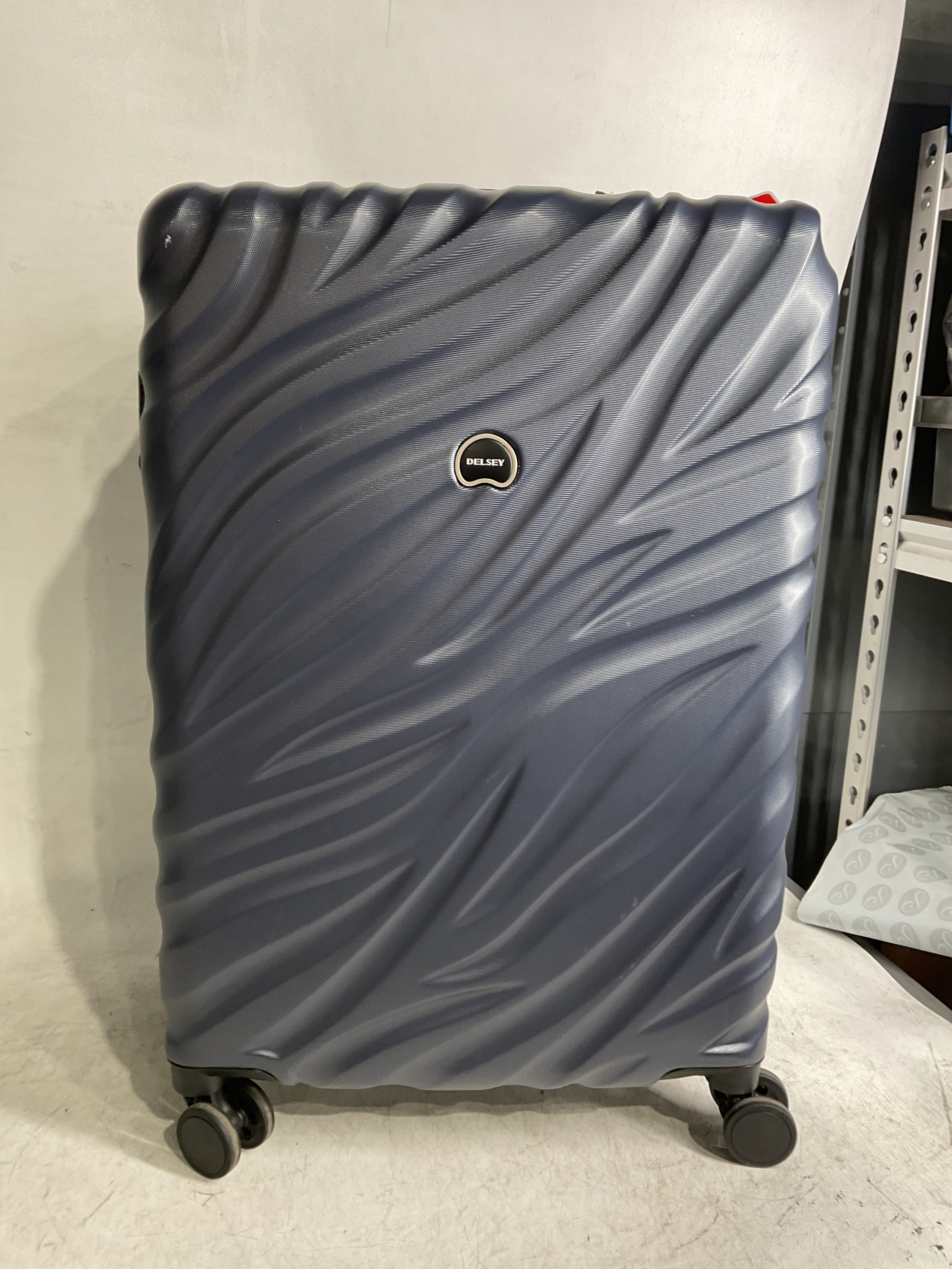 Delsey Alexis Lightweight Luggage, 4-Wheel Spinners Hardshell Suitcase, Expandable with TSA Lock  ( Navy , Checked-Medium 25-Inch ) Navy Checked Medium 25 Inch U9