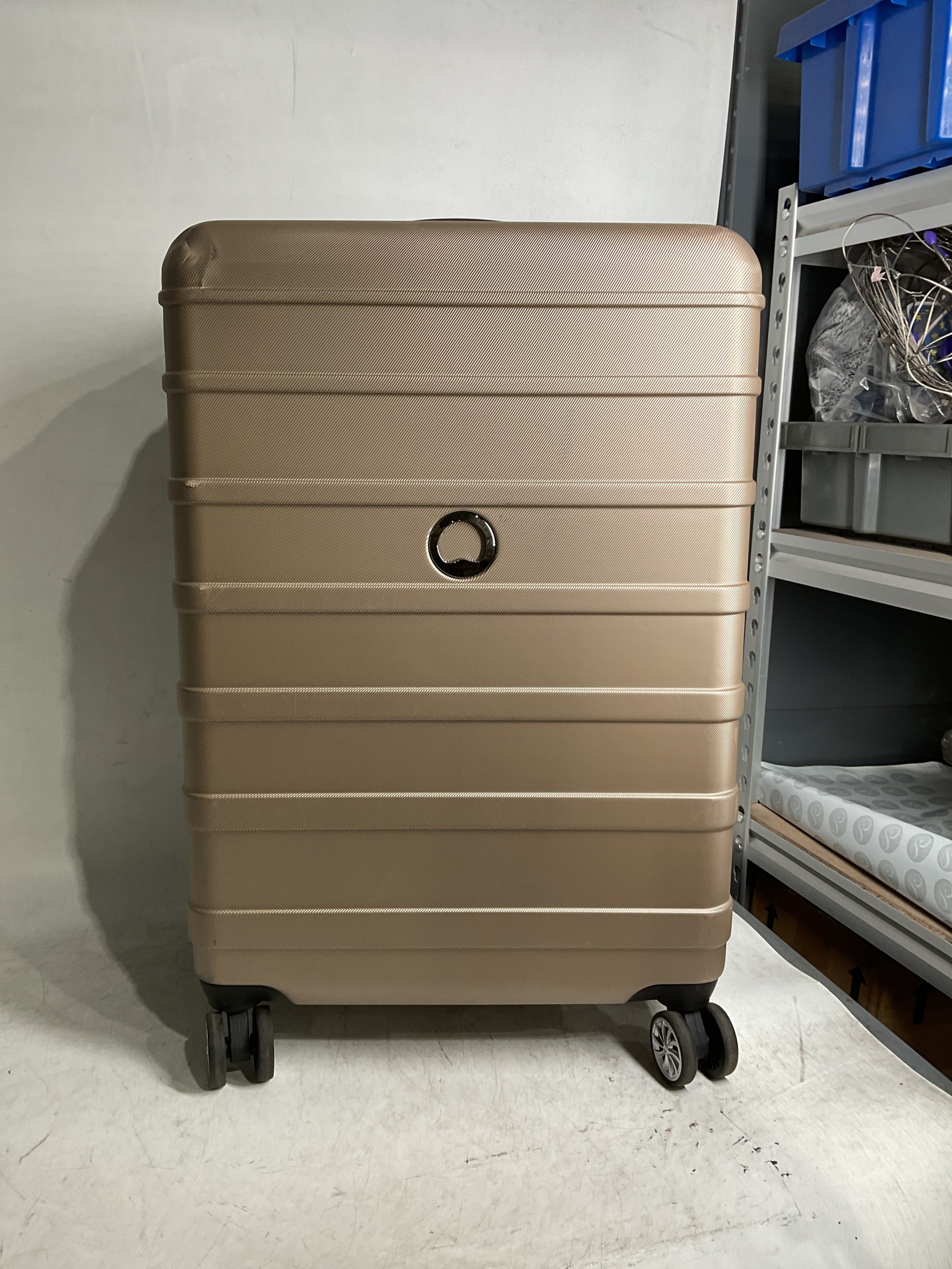 DELSEY Paris Margot Hardside Spinner Luggage Collection ( Gold , Checked Medium 24 Inch ) Gold Checked Medium 24 Inch U3