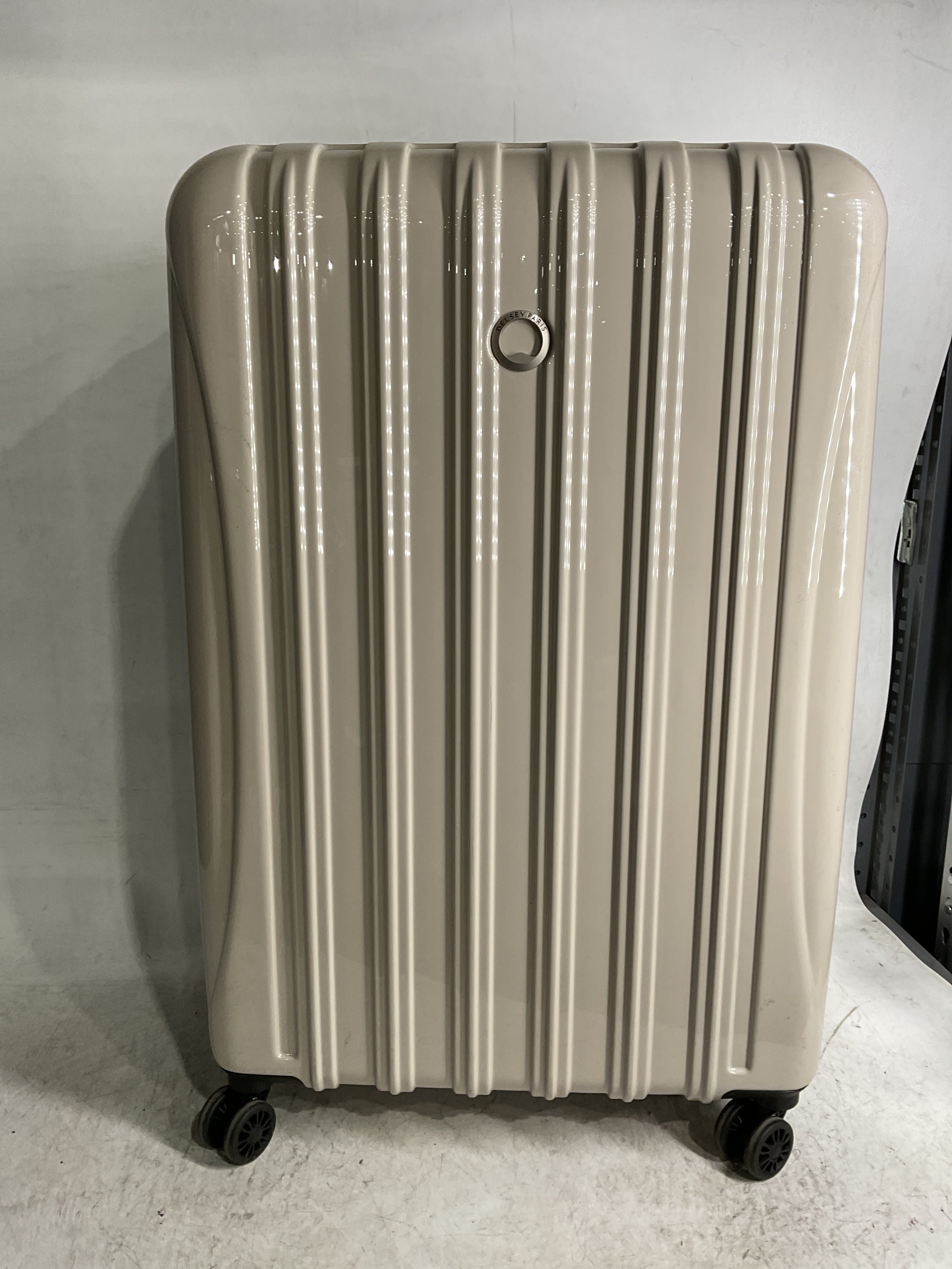 DELSEY Paris Helium Aero Hardside Expandable Luggage with Spinner Wheels ( Latte , Checked-Large 29 Inch ) Latte Checked Large 29 Inch U4