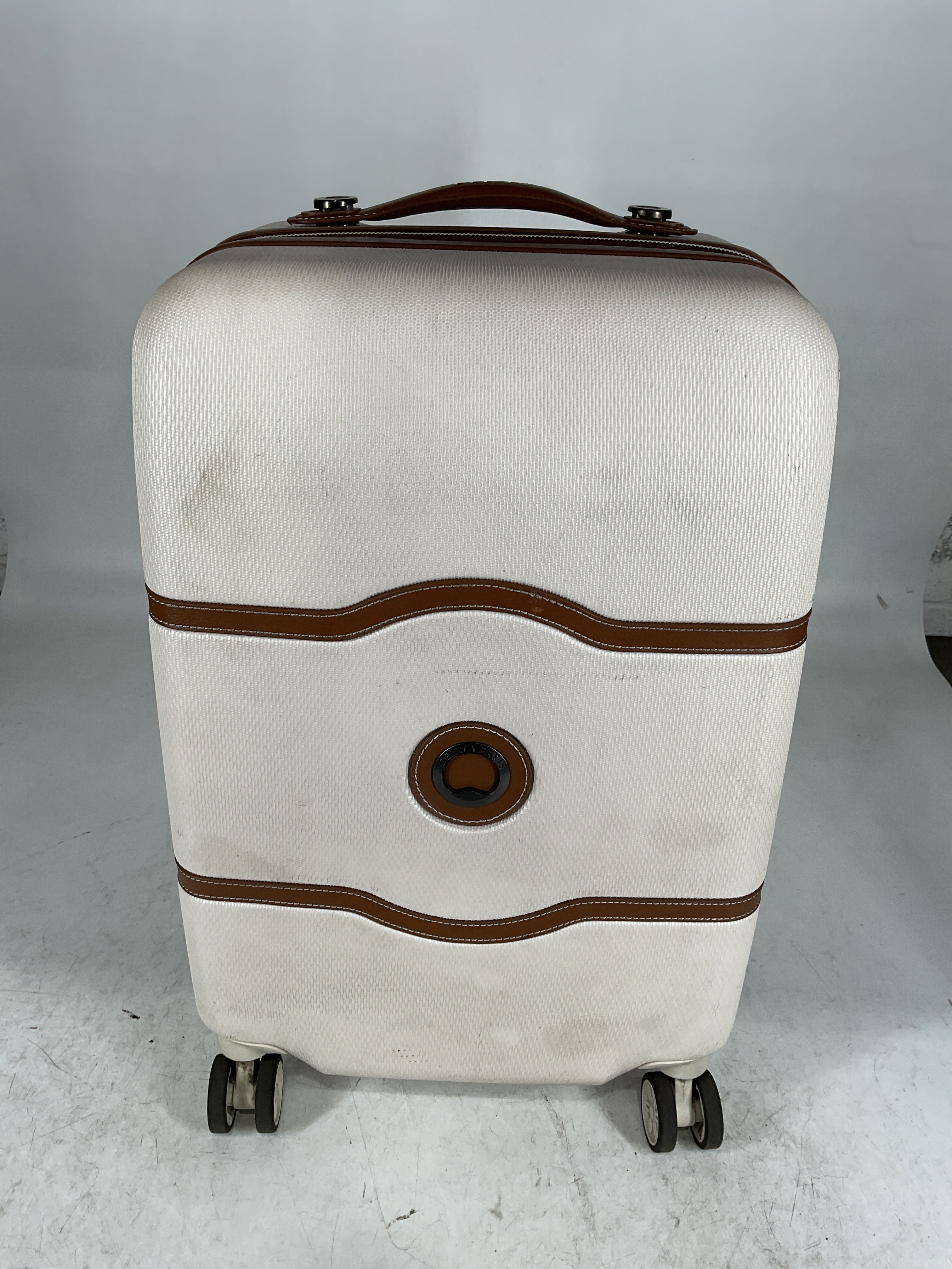 DELSEY Paris Chatelet Air 2.0 Hardside Luggage with Spinner Wheels U14