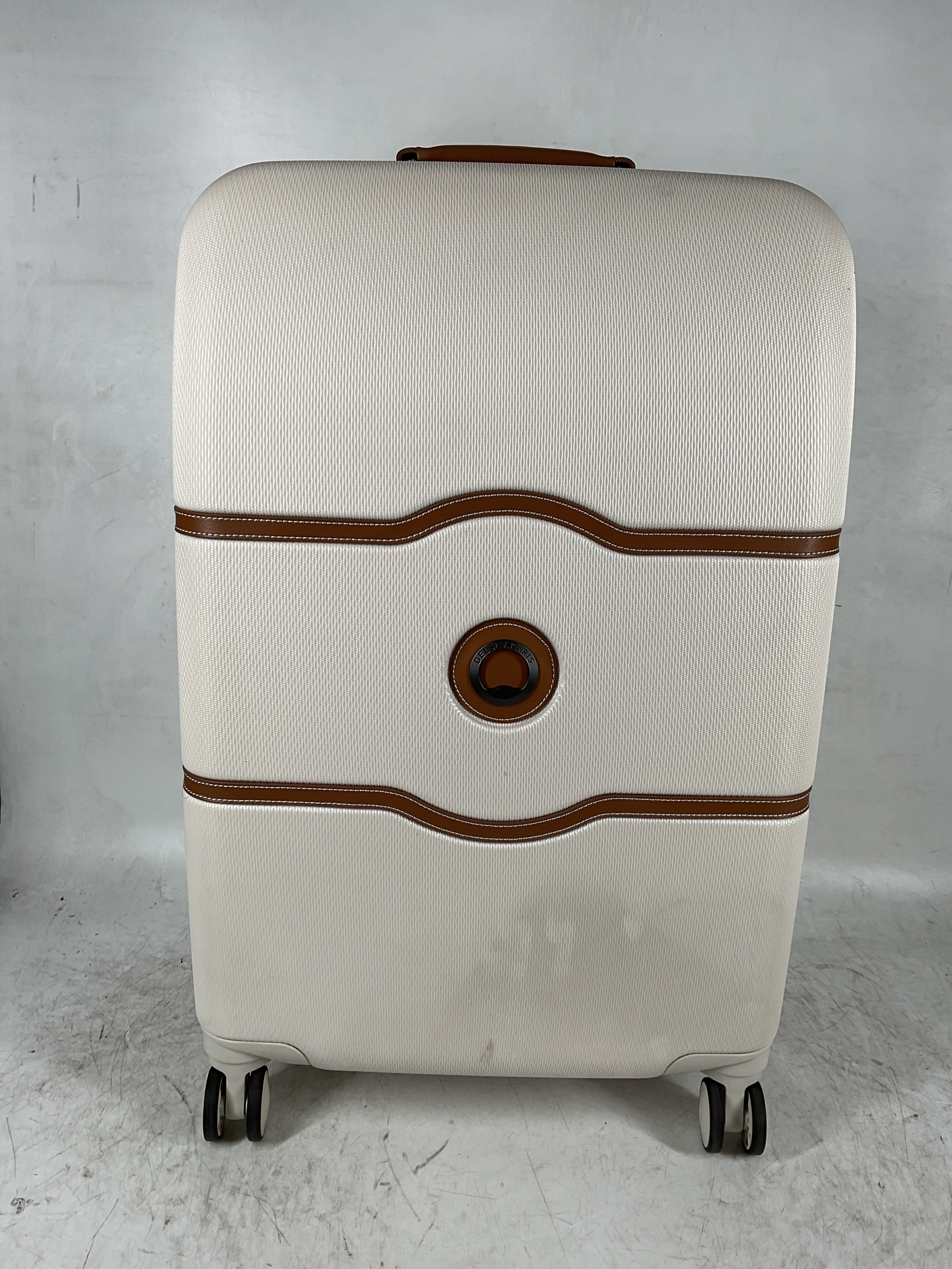 DELSEY Paris Chatelet Air 2.0 Hardside Luggage with Spinner Wheels ( Champagne White , Checked-Medium 24 Inch, with Brake ) Champagne White Checked Medium 24 Inch With Brake U10