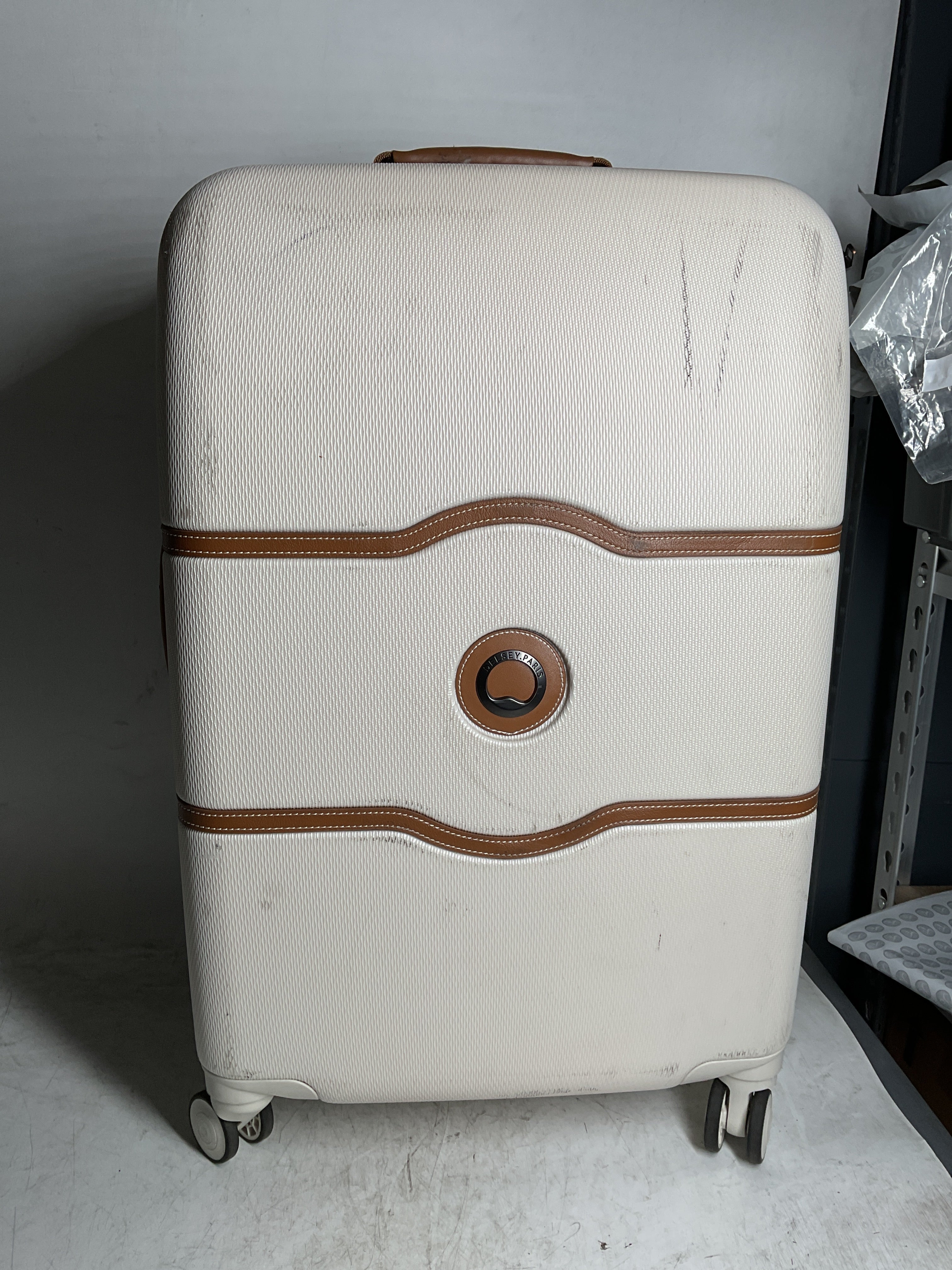 DELSEY Paris Chatelet Air 2.0 Hardside Luggage with Spinner Wheels ( Champagne White , Checked-Medium 24 Inch, with Brake ) Champagne White Checked Medium 24 Inch With Brake U11