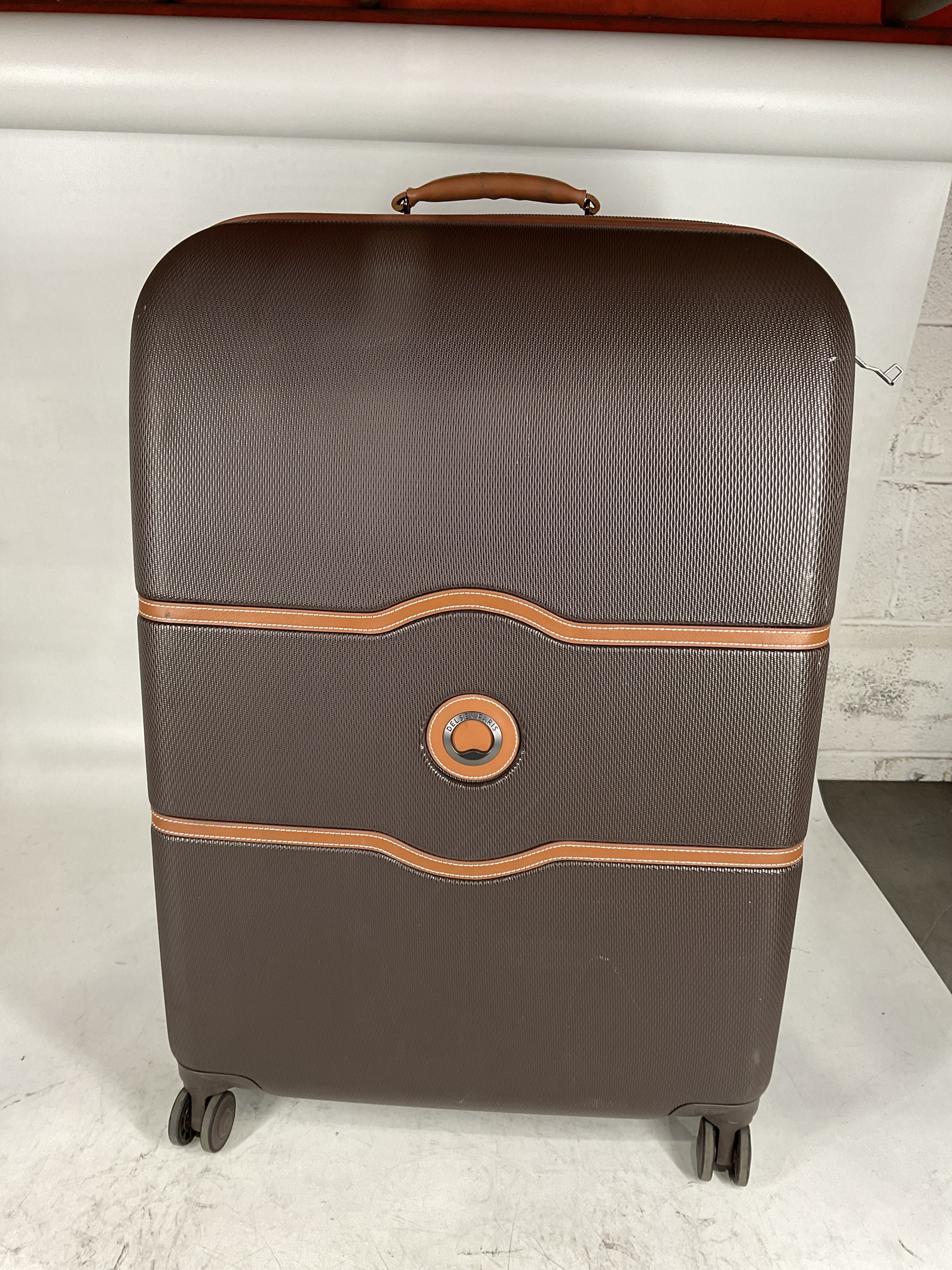 DELSEY Paris Chatelet Air 2.0 Hardside Luggage with Spinner Wheels U5