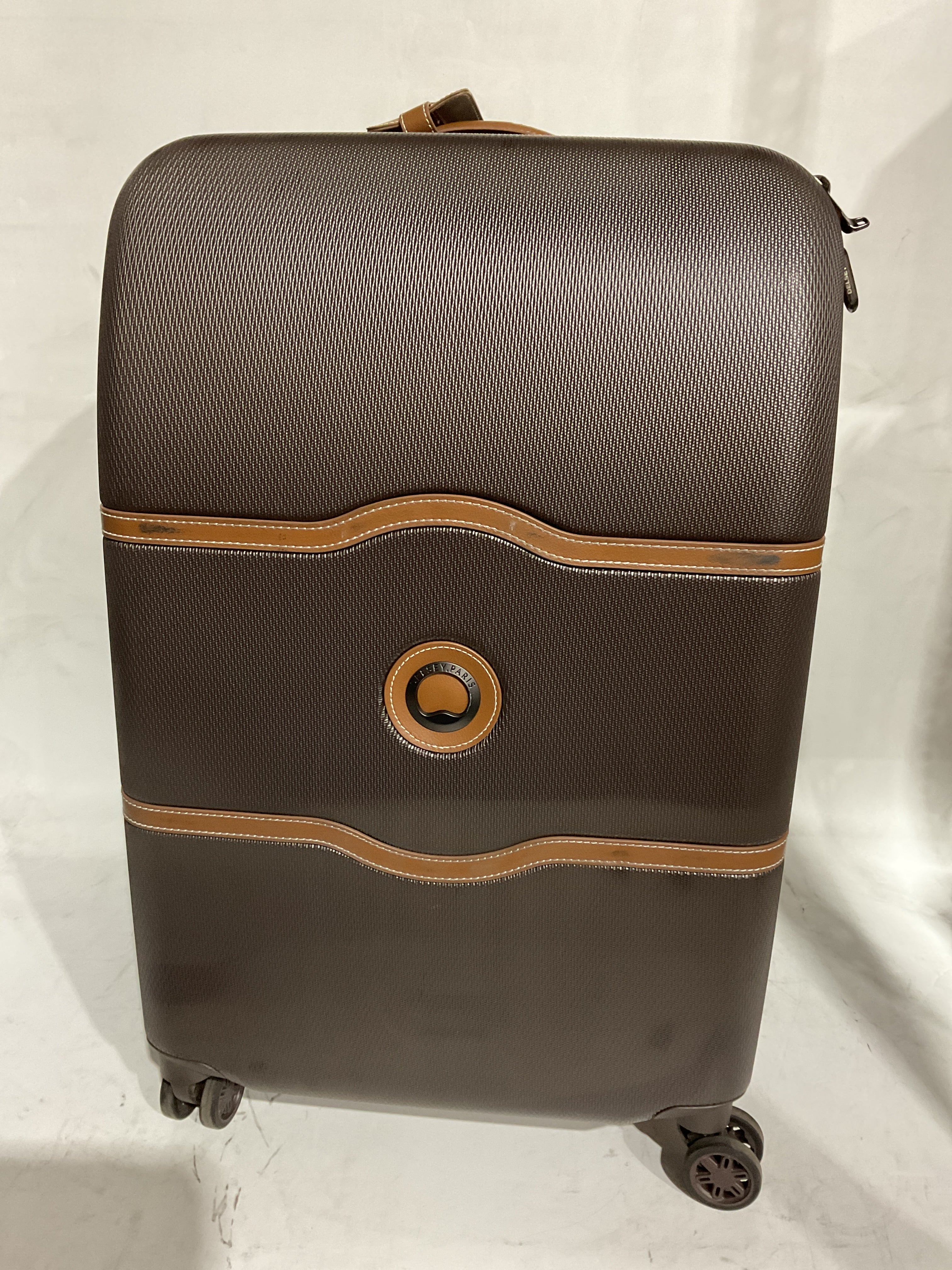 DELSEY Paris Chatelet Hardside Luggage with Spinner Wheels Chocolate Brown Checked Medium 24 Inch U4