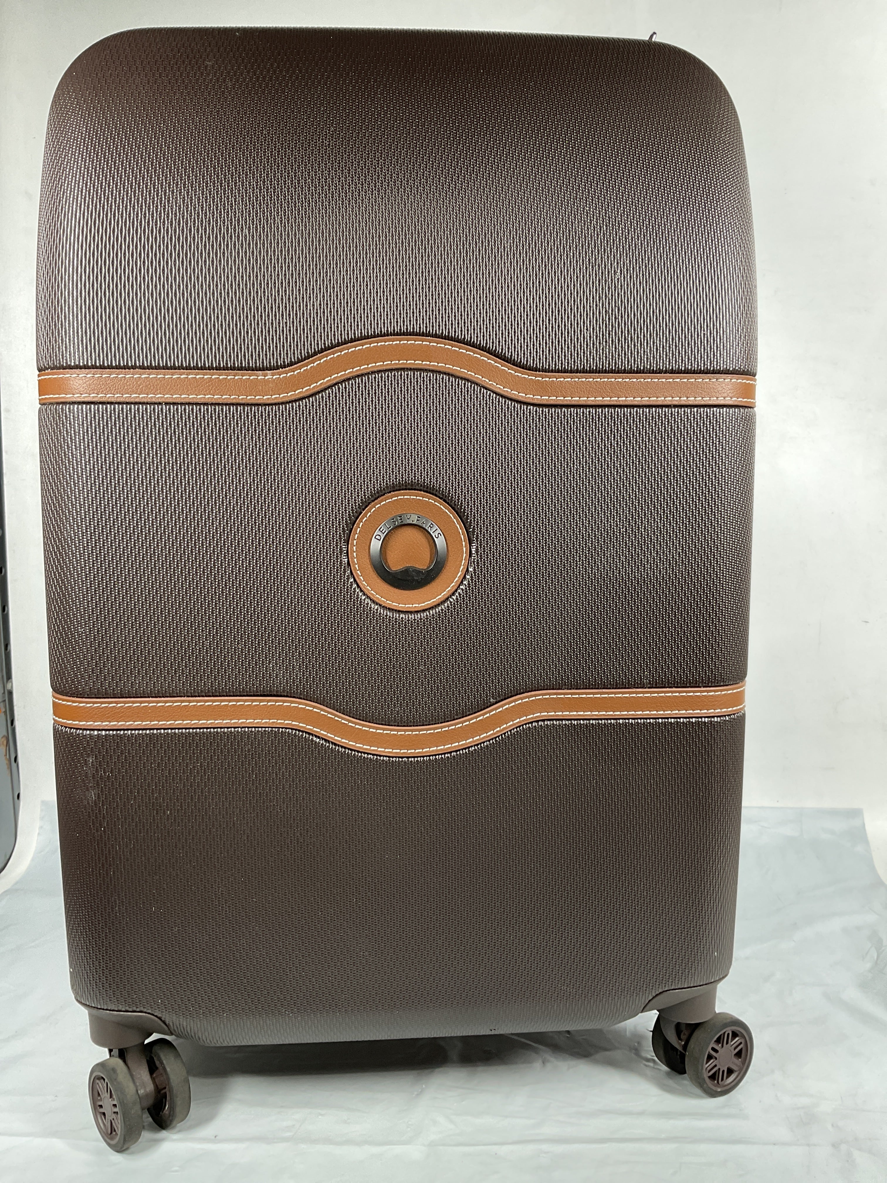 DELSEY Paris Chatelet Hardside Luggage with Spinner Wheels ( Chocolate Brown , Checked-Medium 24 Inch ) Chocolate Brown Checked Medium 24 Inch U9