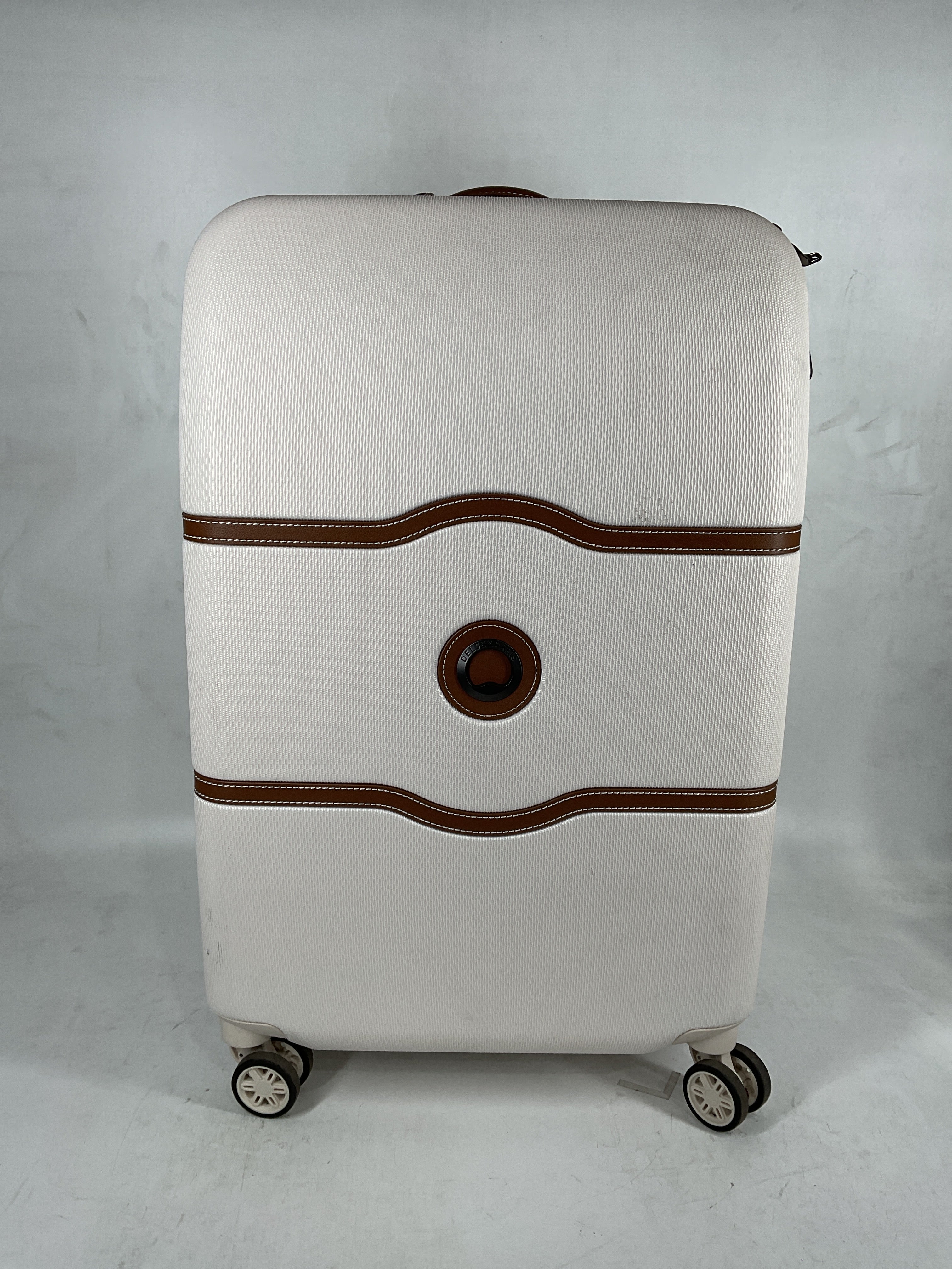 DELSEY Paris Chatelet Hardside Luggage with Spinner Wheels Champagne White Checked Medium 24 Inch U3