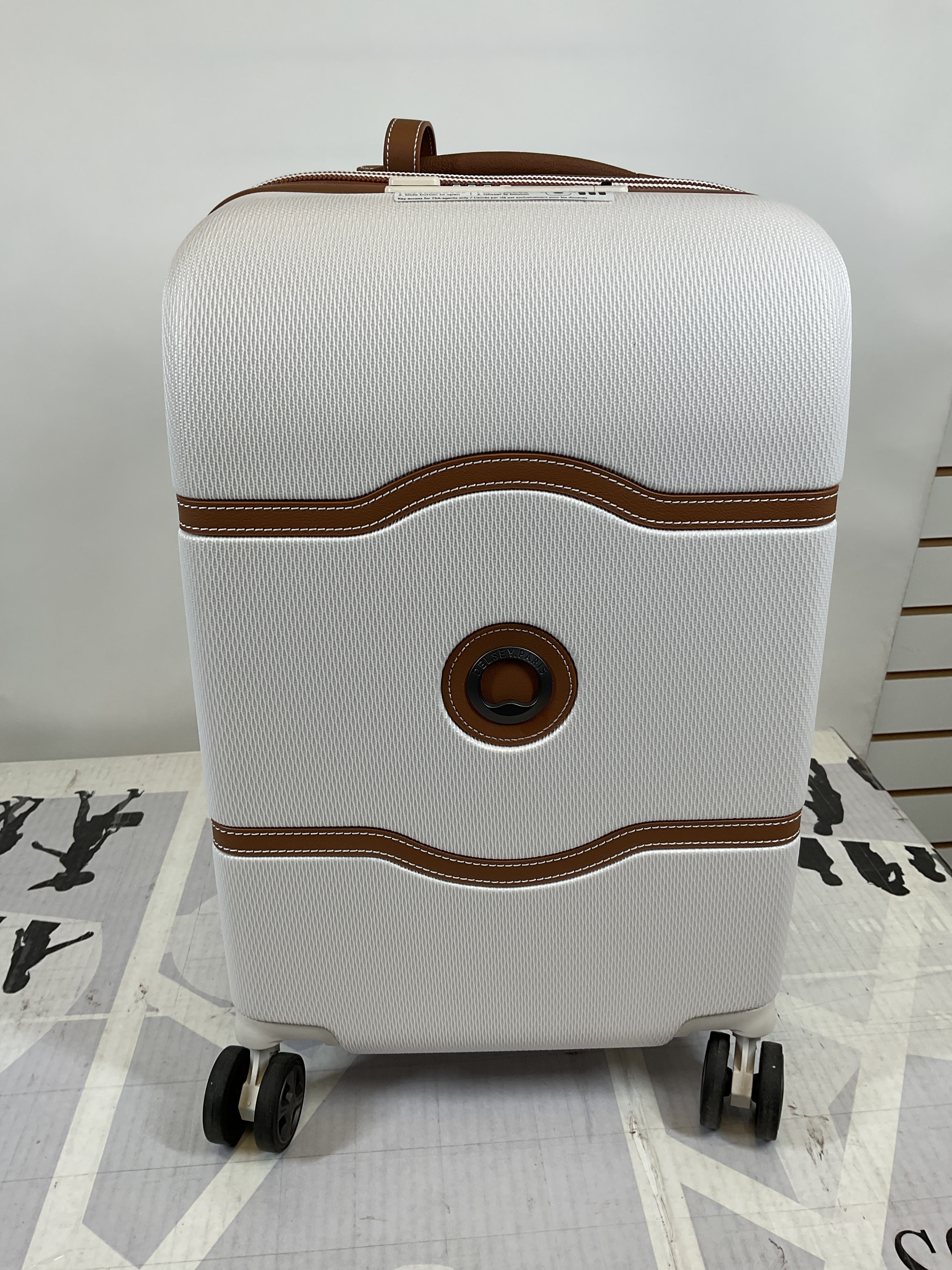 DELSEY Paris Chatelet Air 2.0 Hardside Luggage with Spinner Wheels ( Angora , Carry-on 19 Inch ) Angora Carry On 19 Inch U11