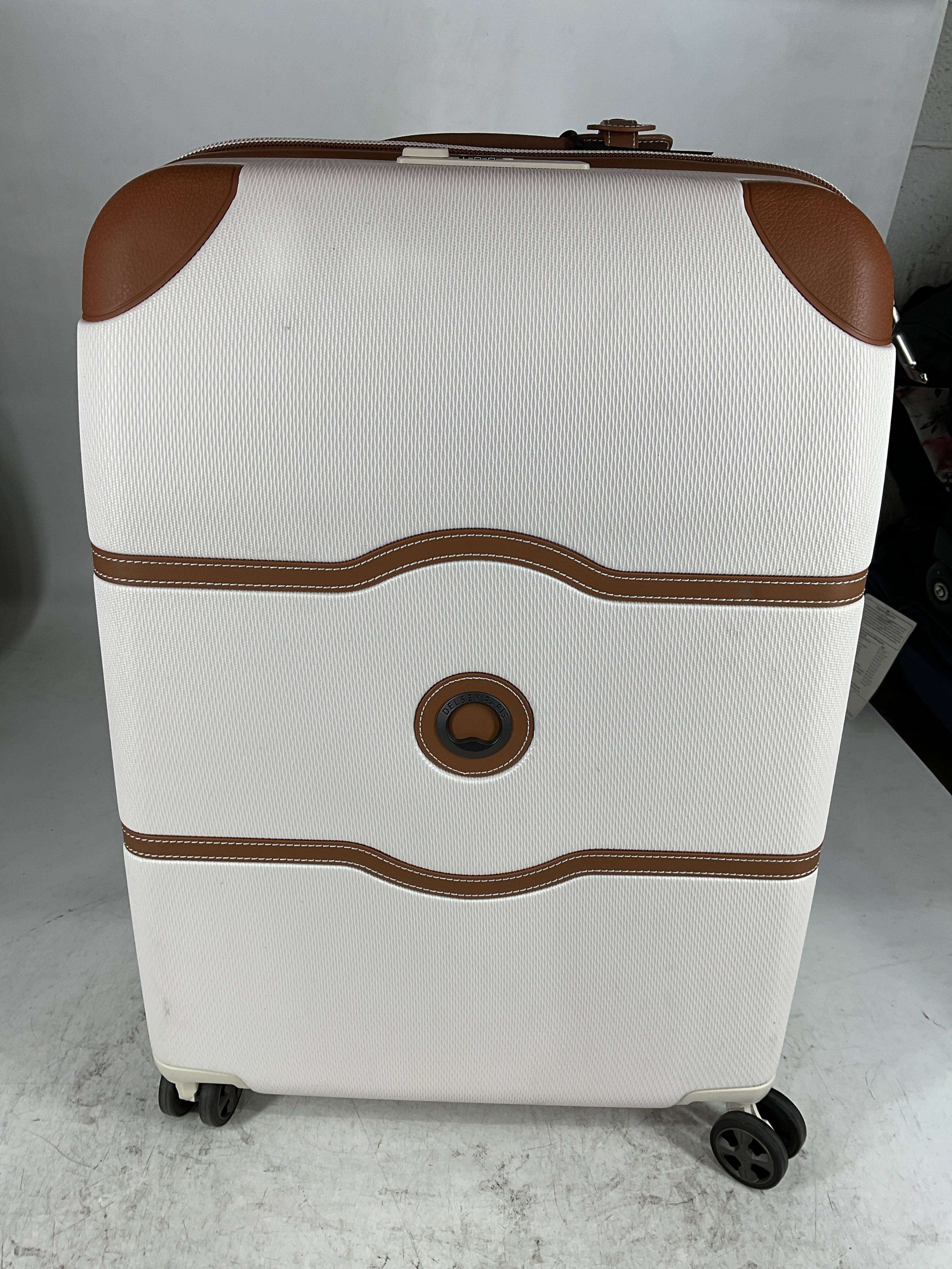 DELSEY Paris Chatelet Air 2.0 Hardside Luggage with Spinner Wheels Angora Checked Medium 24 Inch U1
