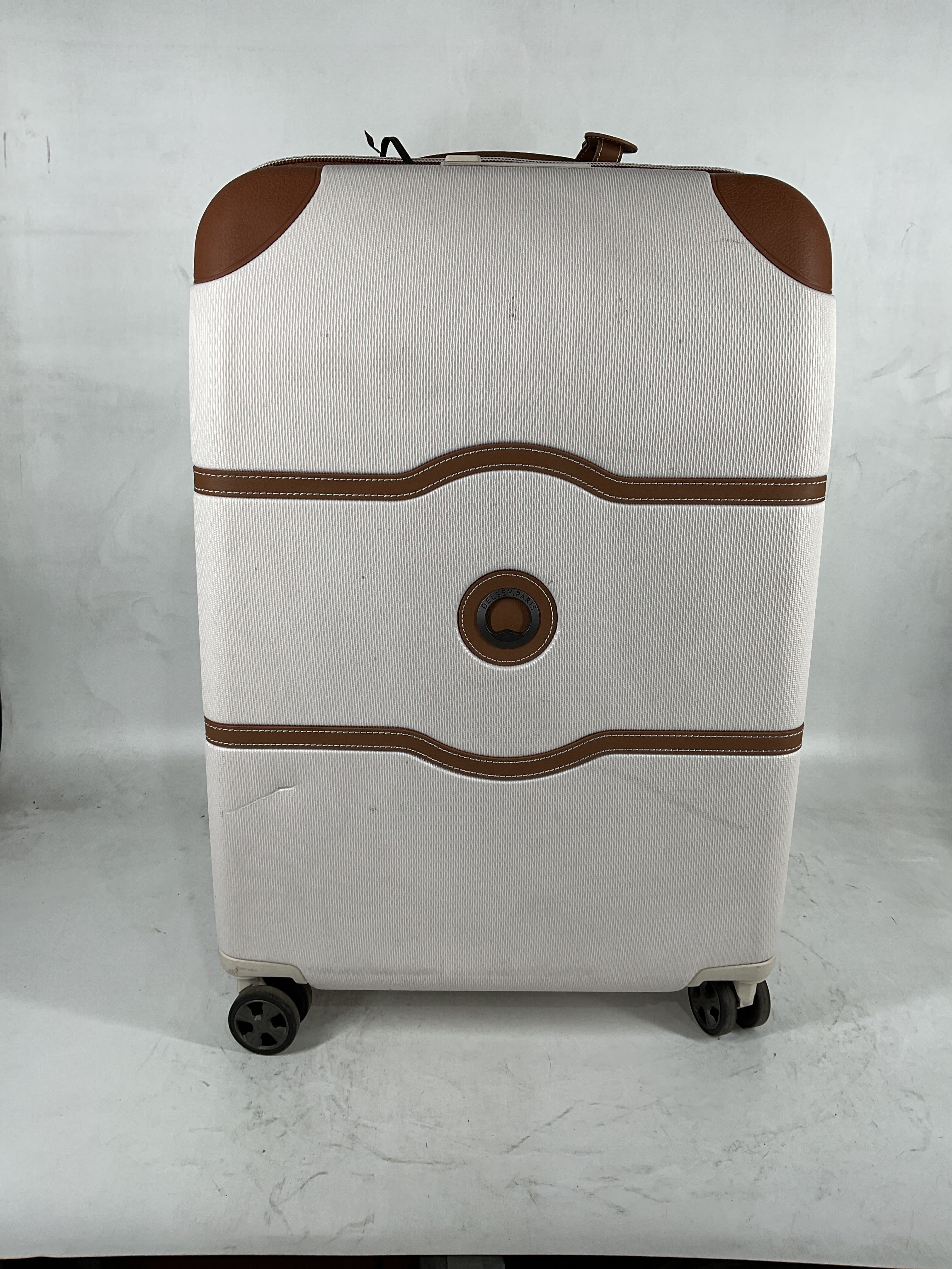 DELSEY Paris Chatelet Air 2.0 Hardside Luggage with Spinner Wheels Angora Checked Medium 24 Inch U3