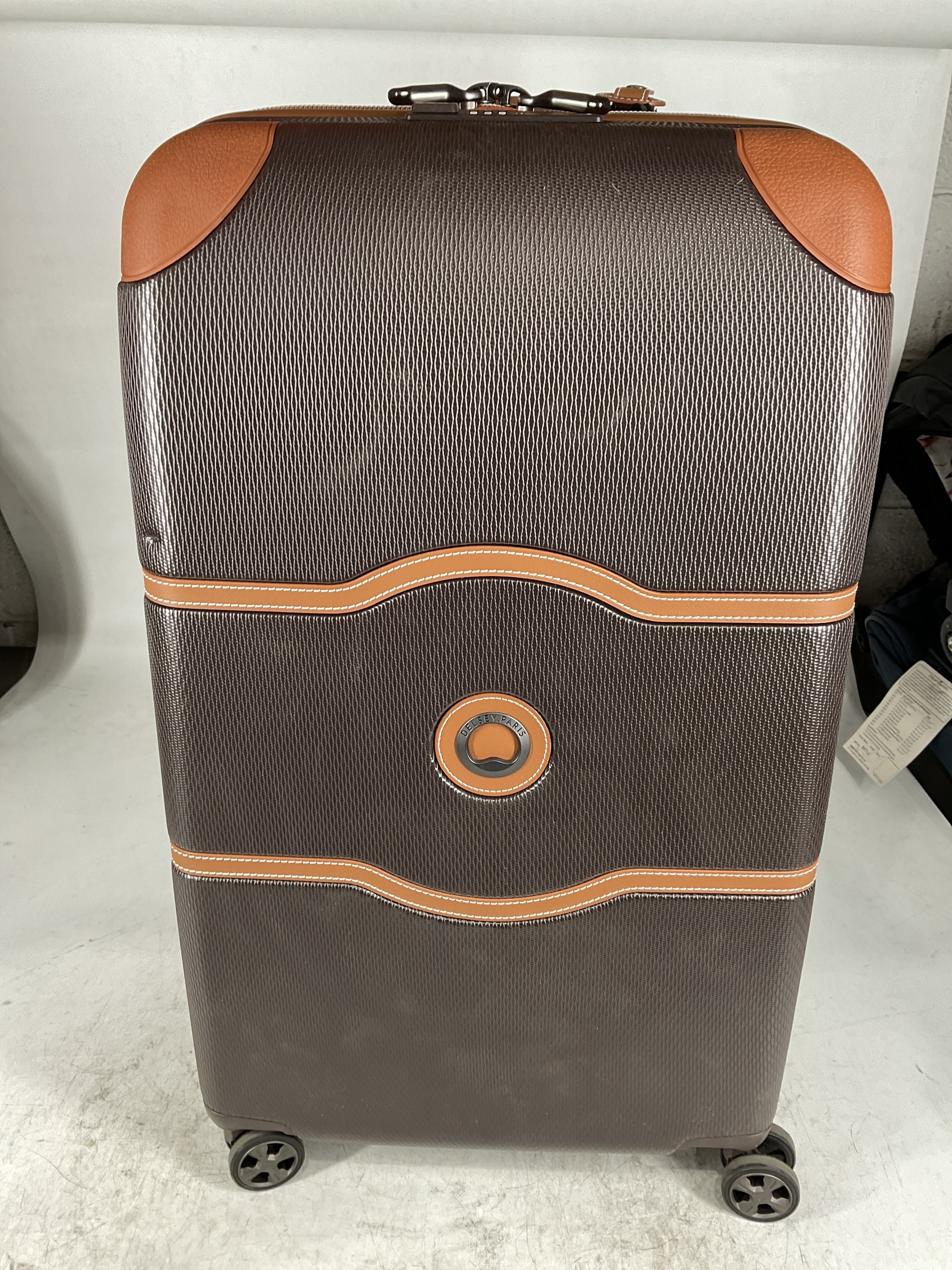 DELSEY Paris Chatelet Air 2.0 Hardside Luggage with Spinner Wheels Chocolate Brown Checked 26 Inch Trunk U2