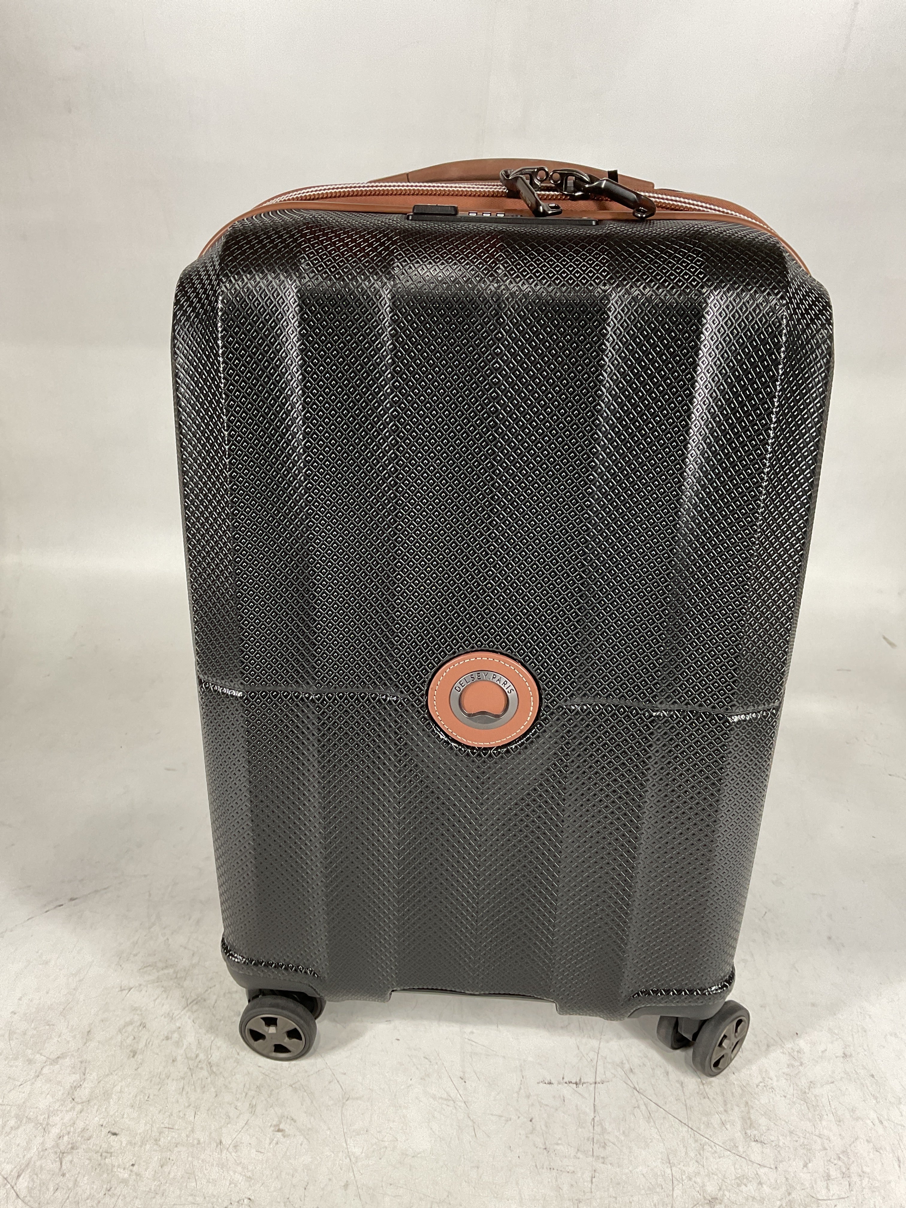 DELSEY Paris Carrousel Hardside Expandable Luggage with Spinner Wheels U3