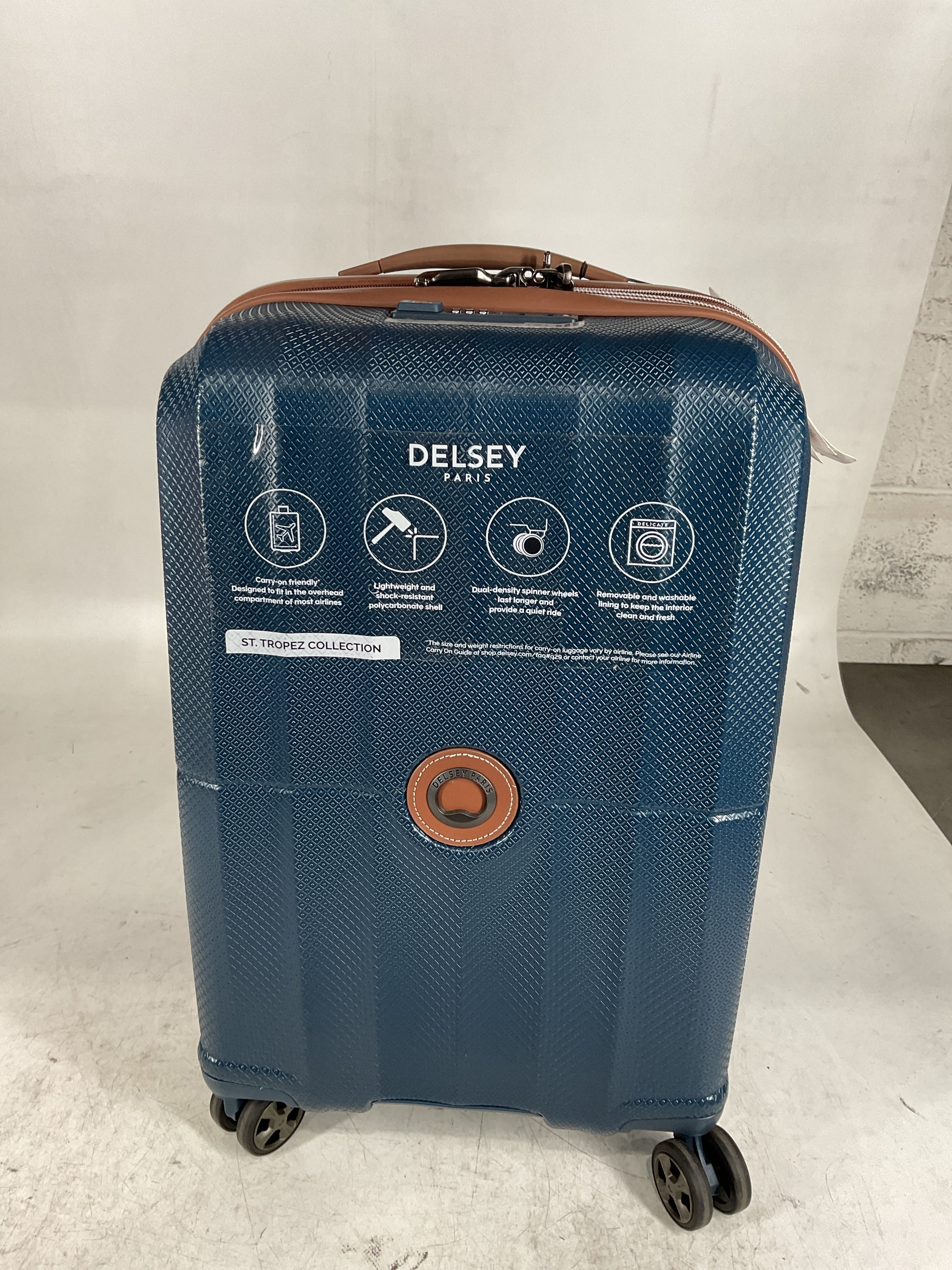 DELSEY Paris Carrousel Hardside Expandable Luggage with Spinner Wheels U1