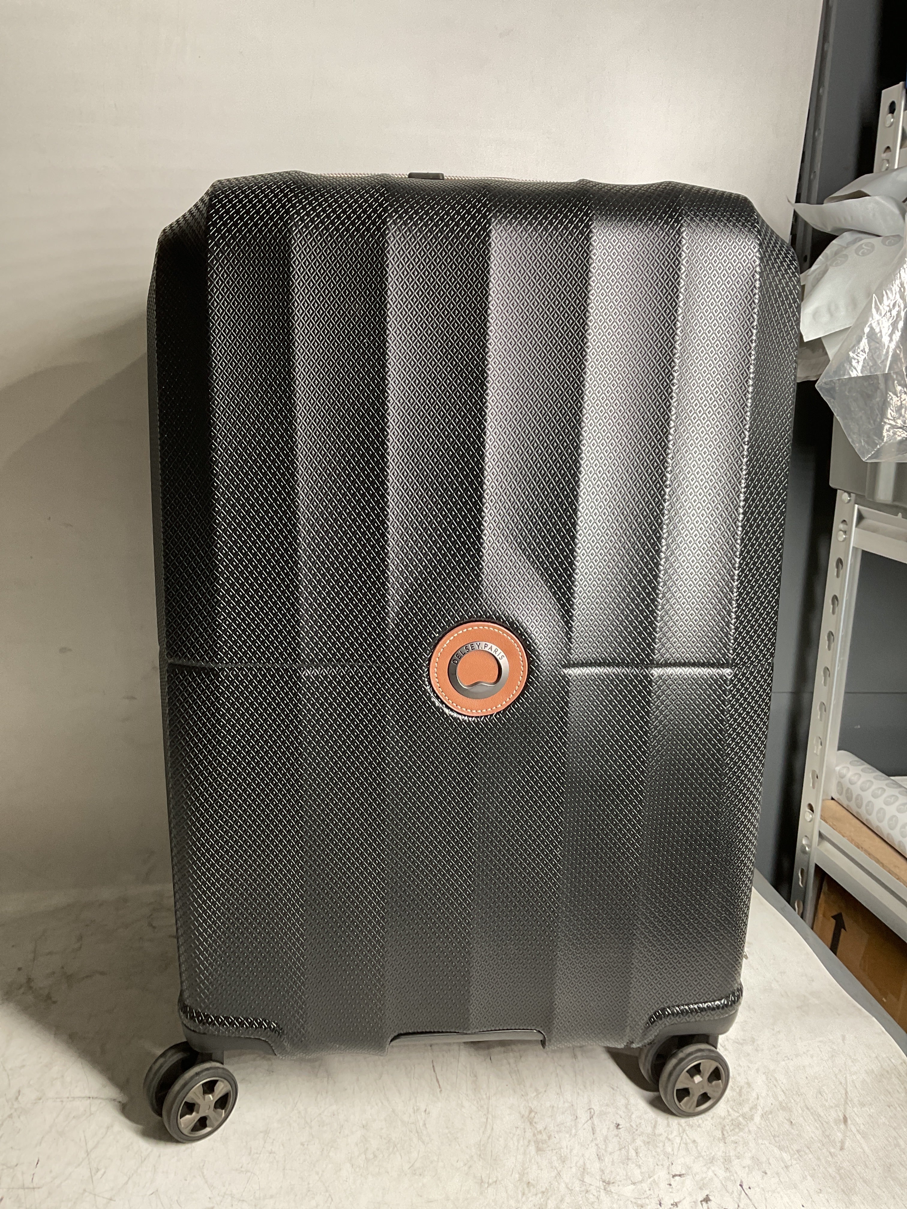 Delsey Paris Carrousel 28" Expandable Carry-On Spinner ( Black , Checked-Medium 24 Inch ) Black Checked Medium 24 Inch U4