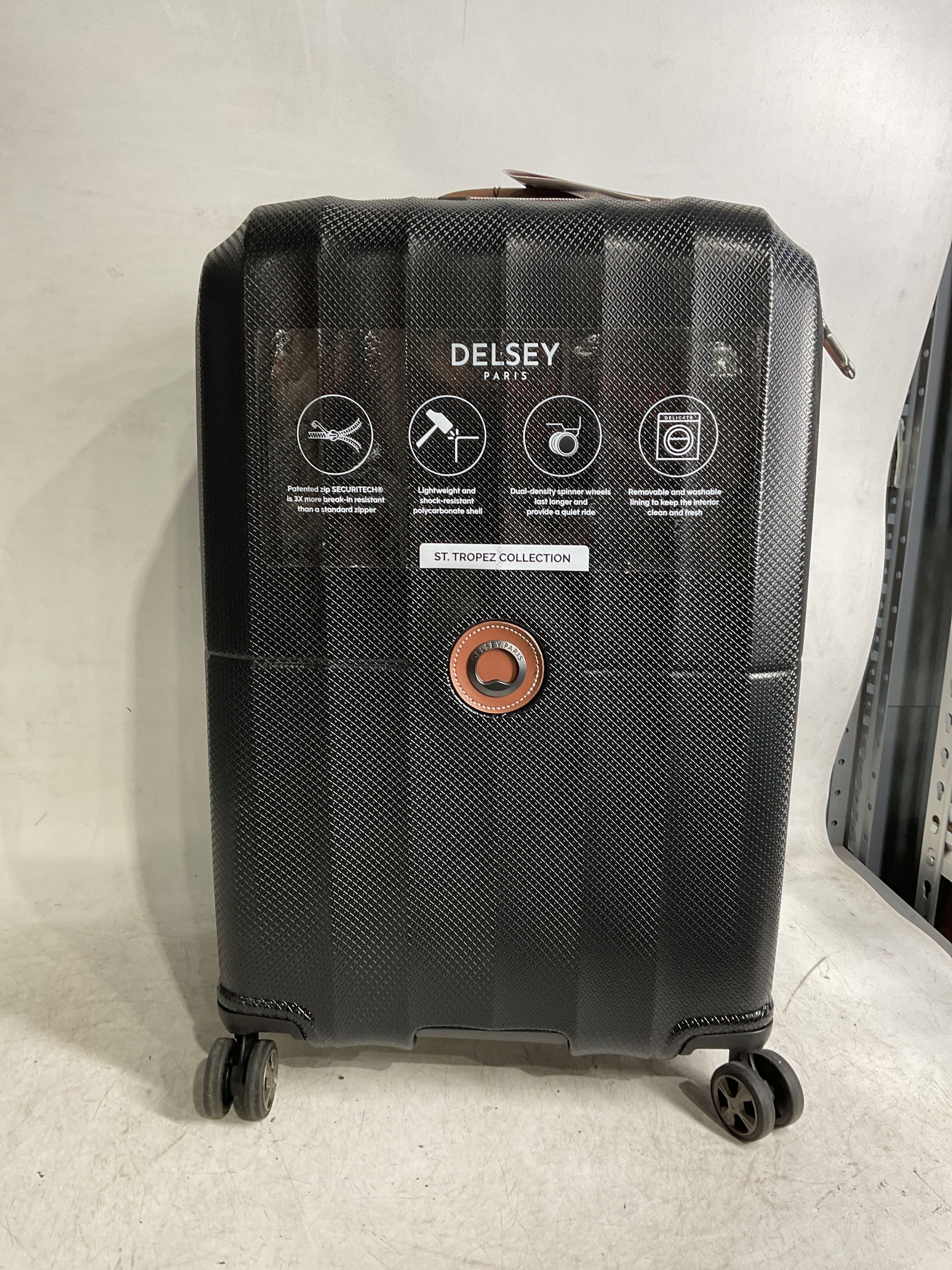 Delsey Paris Carrousel 28" Expandable Carry-On Spinner ( Black , Checked-Medium 24 Inch ) Black Checked Medium 24 Inch U6