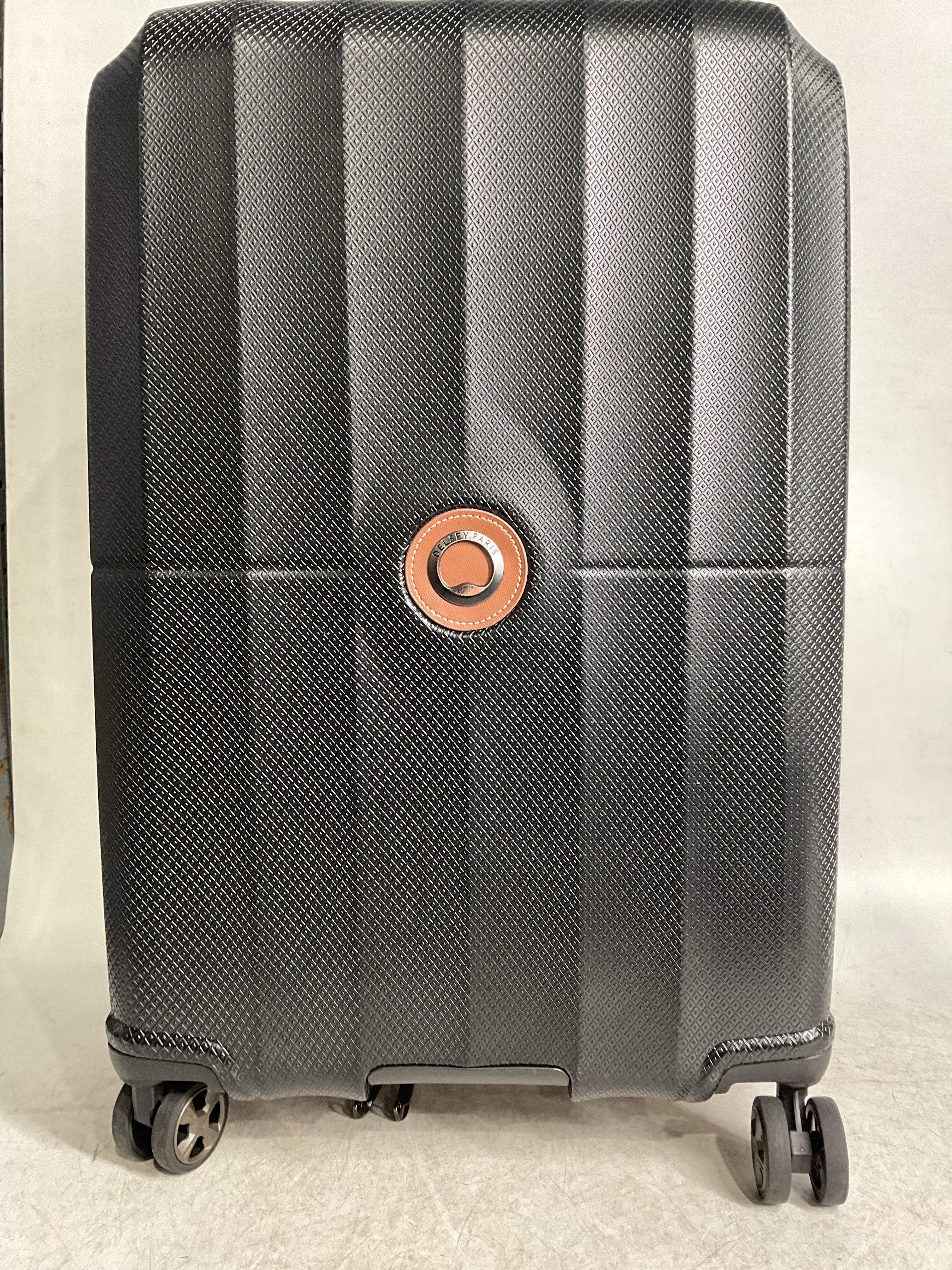 Delsey Paris Carrousel 28" Expandable Carry-On Spinner ( Black , Checked-Medium 24 Inch ) Black Checked Medium 24 Inch U7