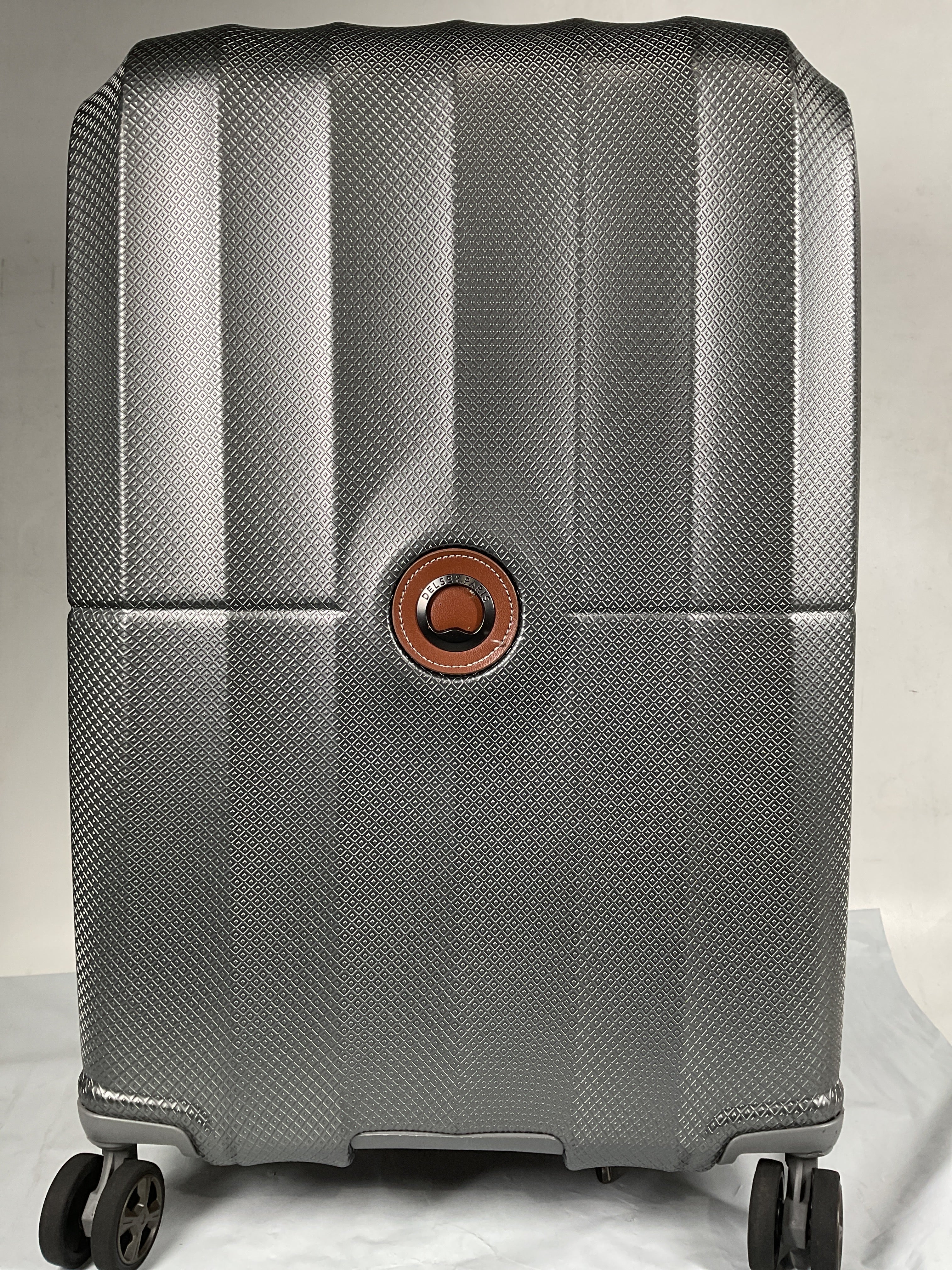 DELSEY PARIS Carrousel Hardside Expandable Luggage with Spinner Wheels ( Platinum , Checked-Medium 24 Inch ) Platinum Checked Medium 24 Inch U7